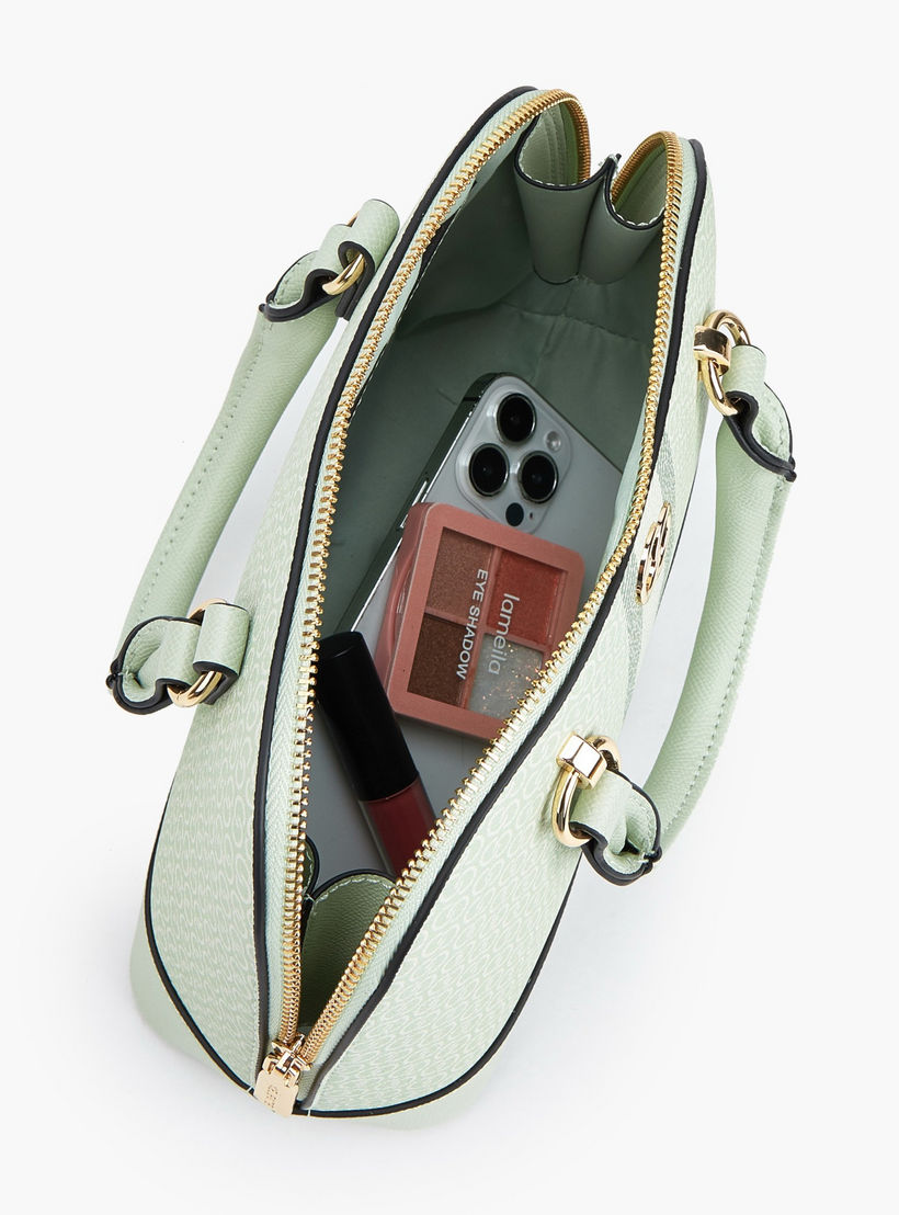 شنطة قبة بمقبض مزدوج وطبعات مونوجرام من سيليست-women-bagsandwallets-handbags-image-8