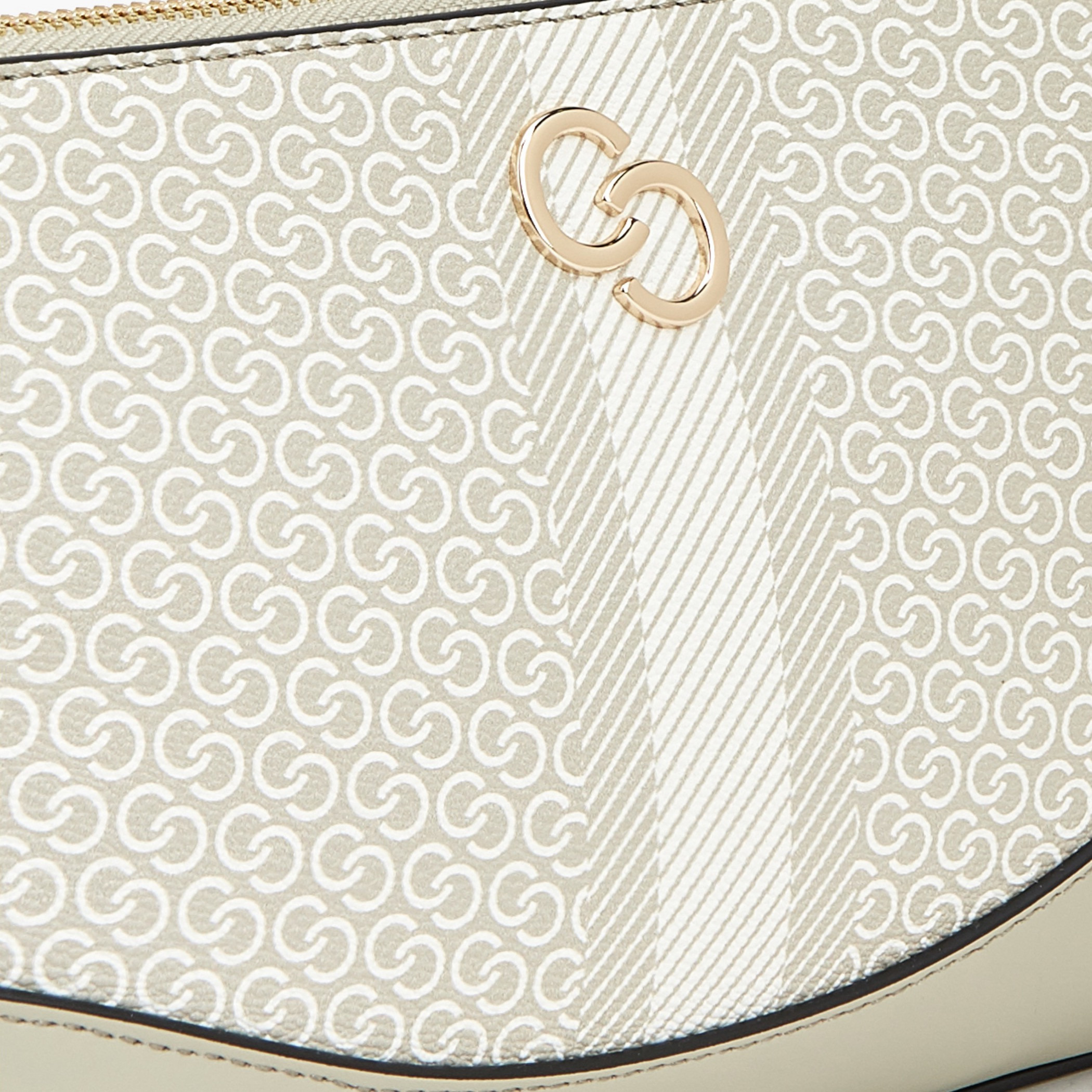 شنطة كلاتش بطبعات مونوجرام وسحاب إغلاق-women-bagsandwallets-handbags-image-4
