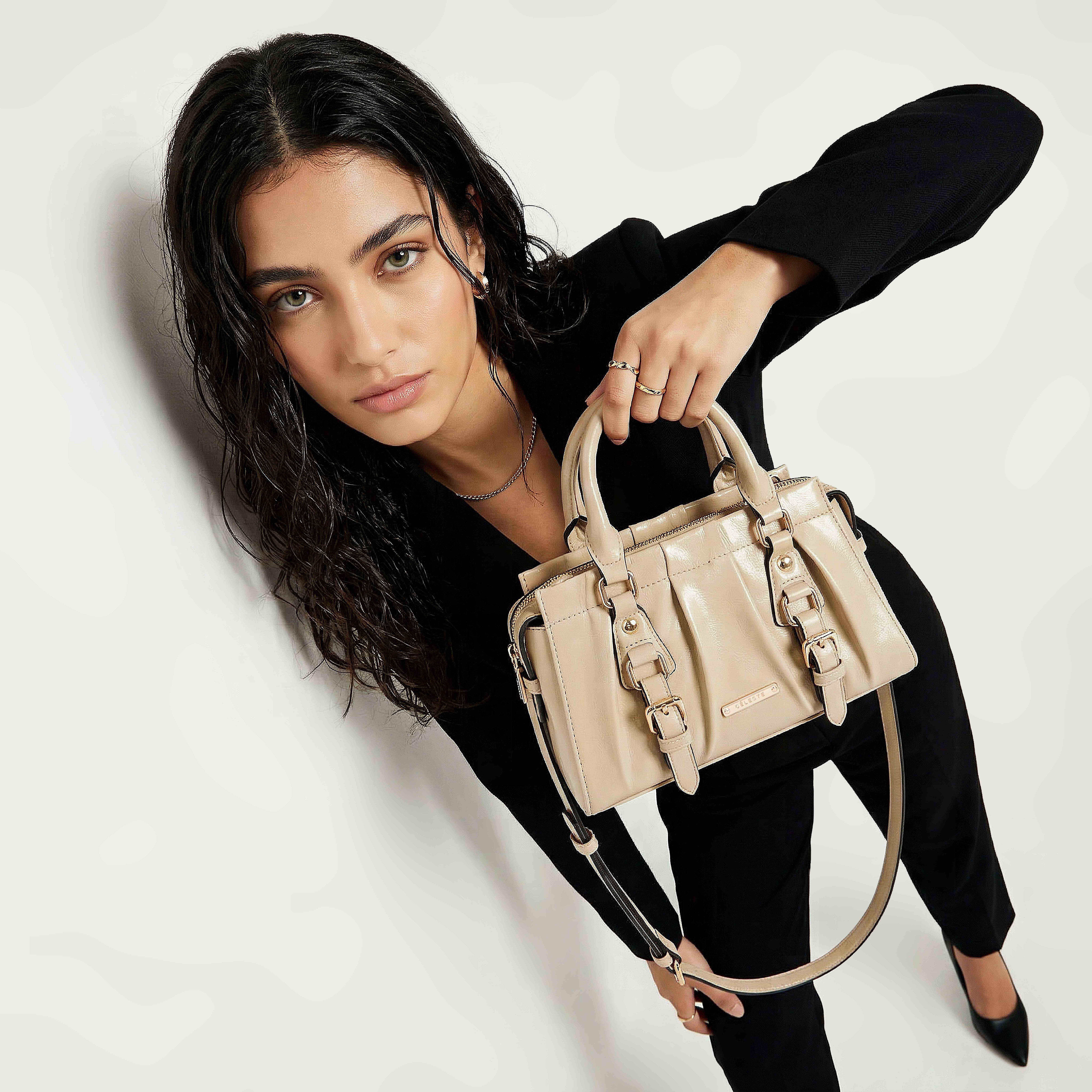 شنطة توتي بتفاصيل إبزيم ومقبض مزدوج من سيليست-women-bagsandwallets-handbags-image-2