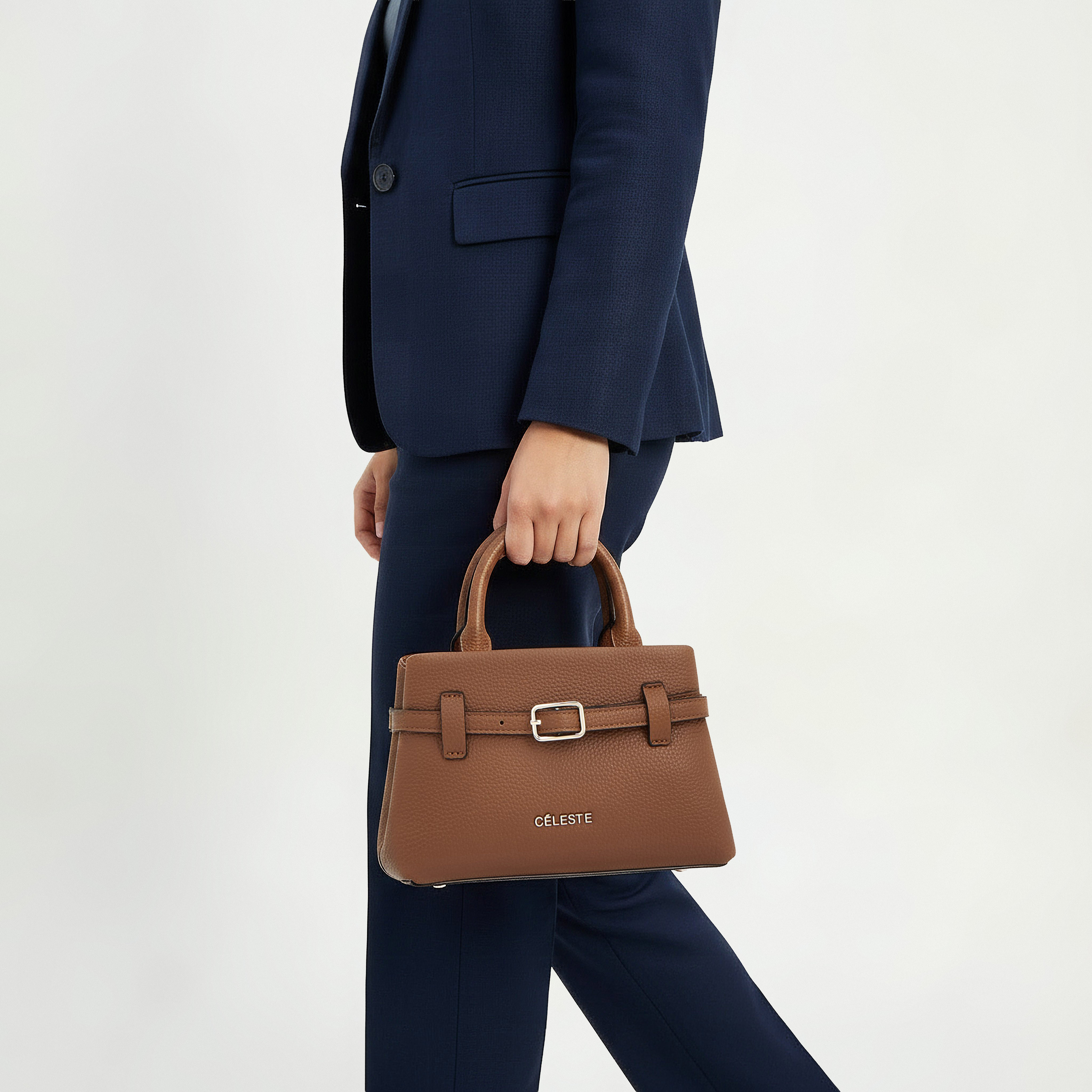 شنطة توتي بتفاصيل إبزيم ومقبض مزدوج من سيليست-women-bagsandwallets-handbags-image-8