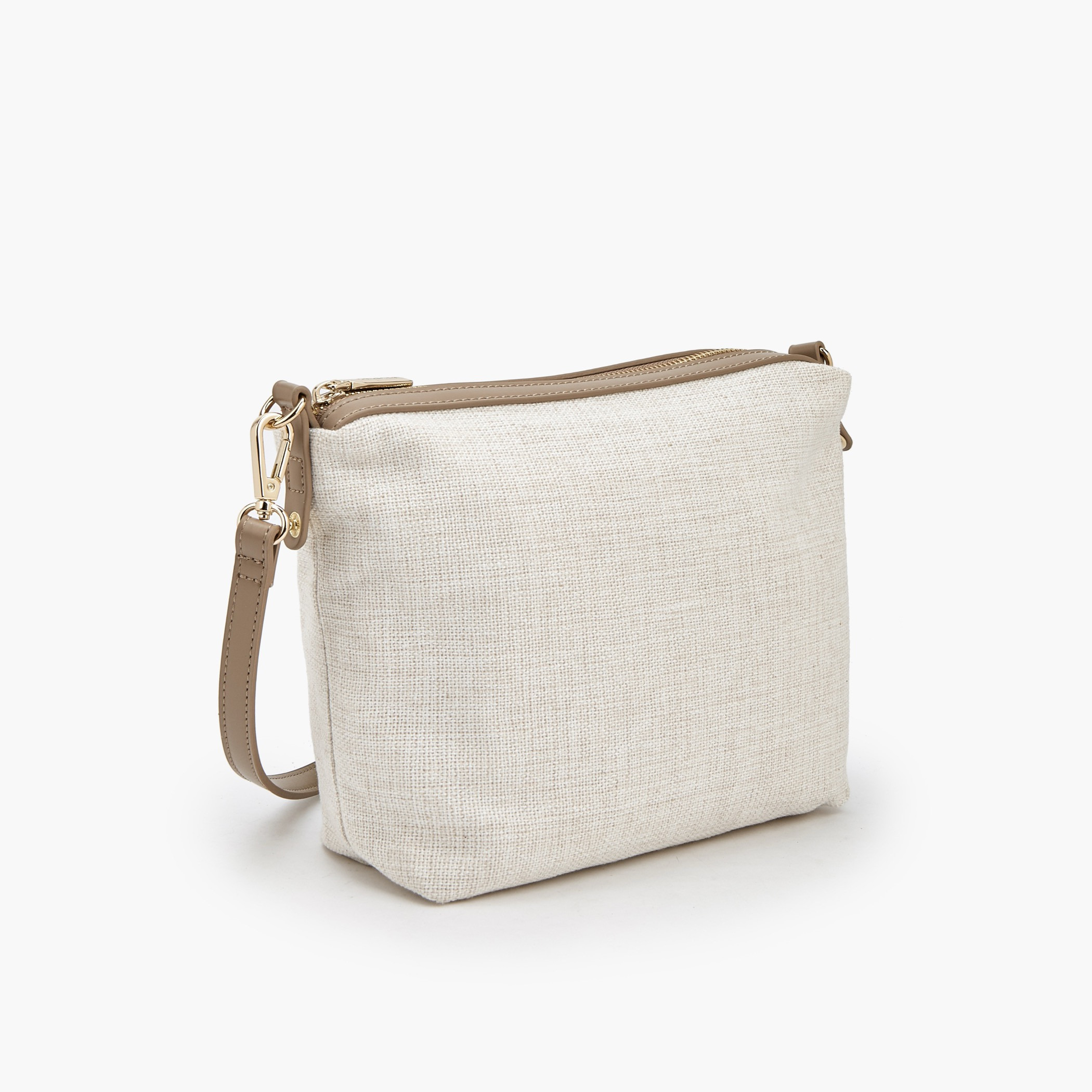 شنطة توت بتفاصيل مفرغة وشنطة صغيرة من سيليست-women-bagsandwallets-handbags-image-9