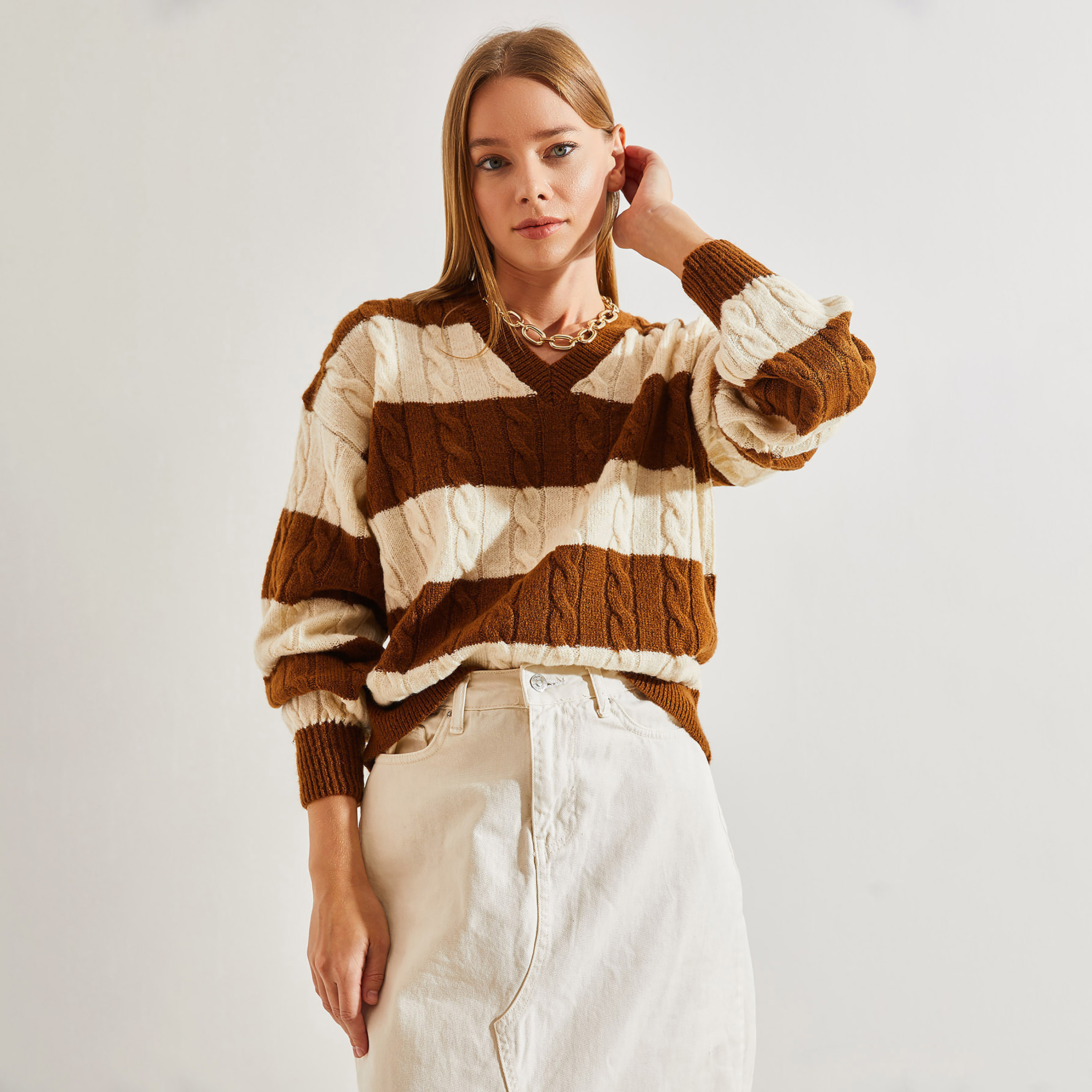 كنزة نسائية محبوكة بنمط كابل من بيانكو لوتشي-women-clothing-cardigansandjumpers-jumpers-image-3