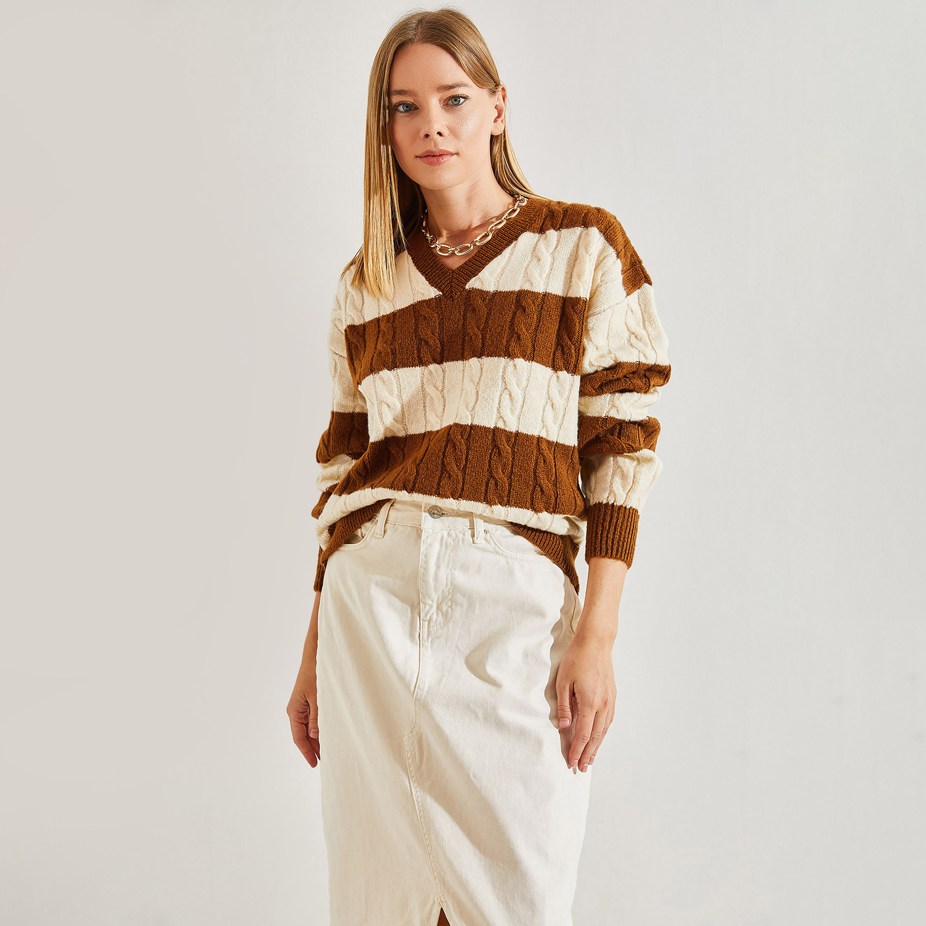 كنزة نسائية محبوكة بنمط كابل من بيانكو لوتشي-women-clothing-cardigansandjumpers-jumpers-image-2
