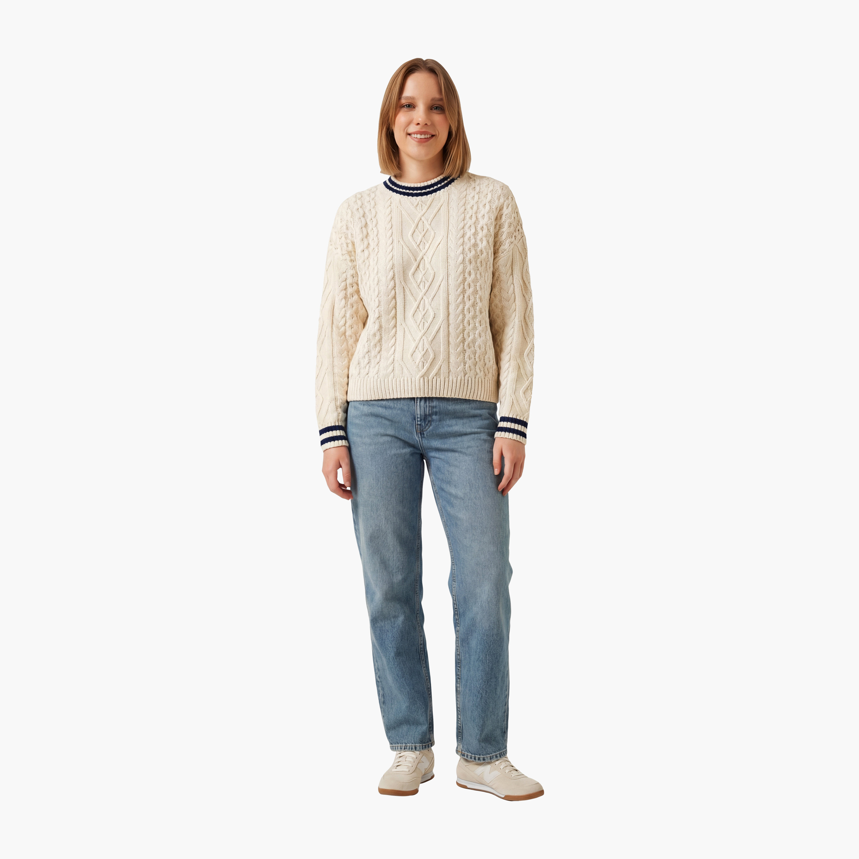 كنزة نسائي محبوك بنمط ضفائر باللون الكريمي من بيانكو لوتشي-women-clothing-cardigansandjumpers-jumpers-image-3