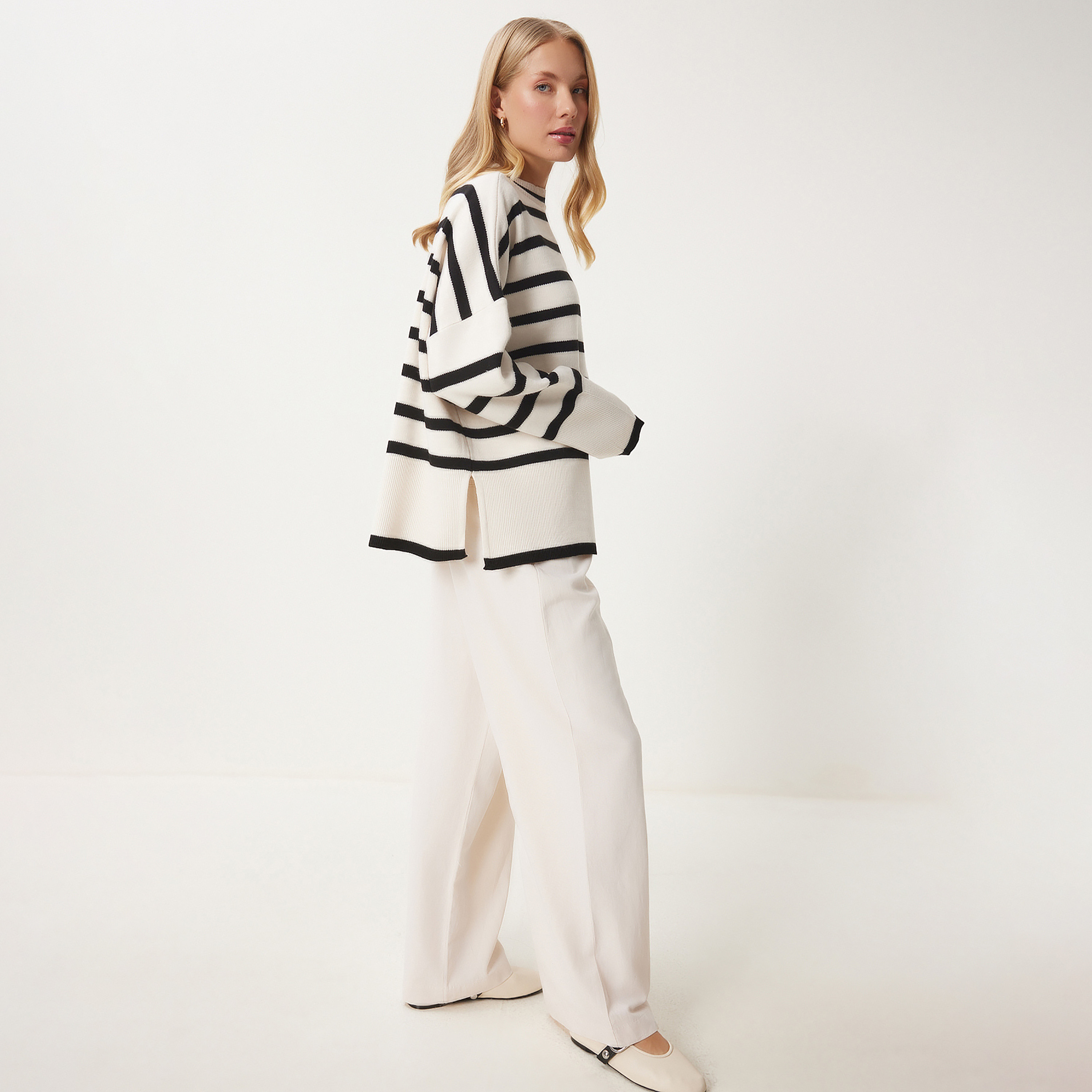 سعادة إسطنبول سترة نسائية بيضاء مخططة-women-clothing-cardigansandjumpers-jumpers-image-6