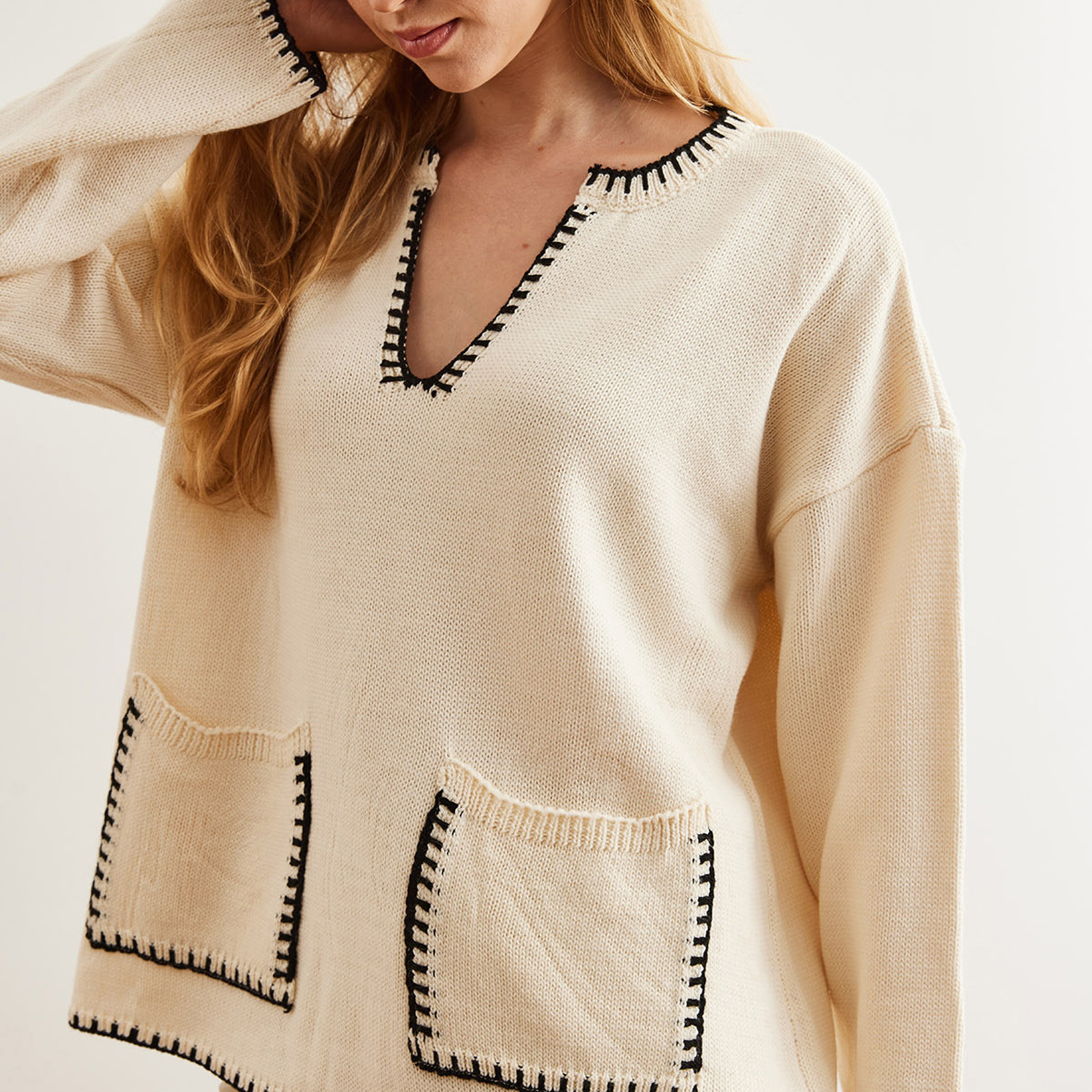 كنزة نسائي محبوك بأكمام منسدلة باللون الكريمي من أولالوك-women-clothing-cardigansandjumpers-jumpers-image-1