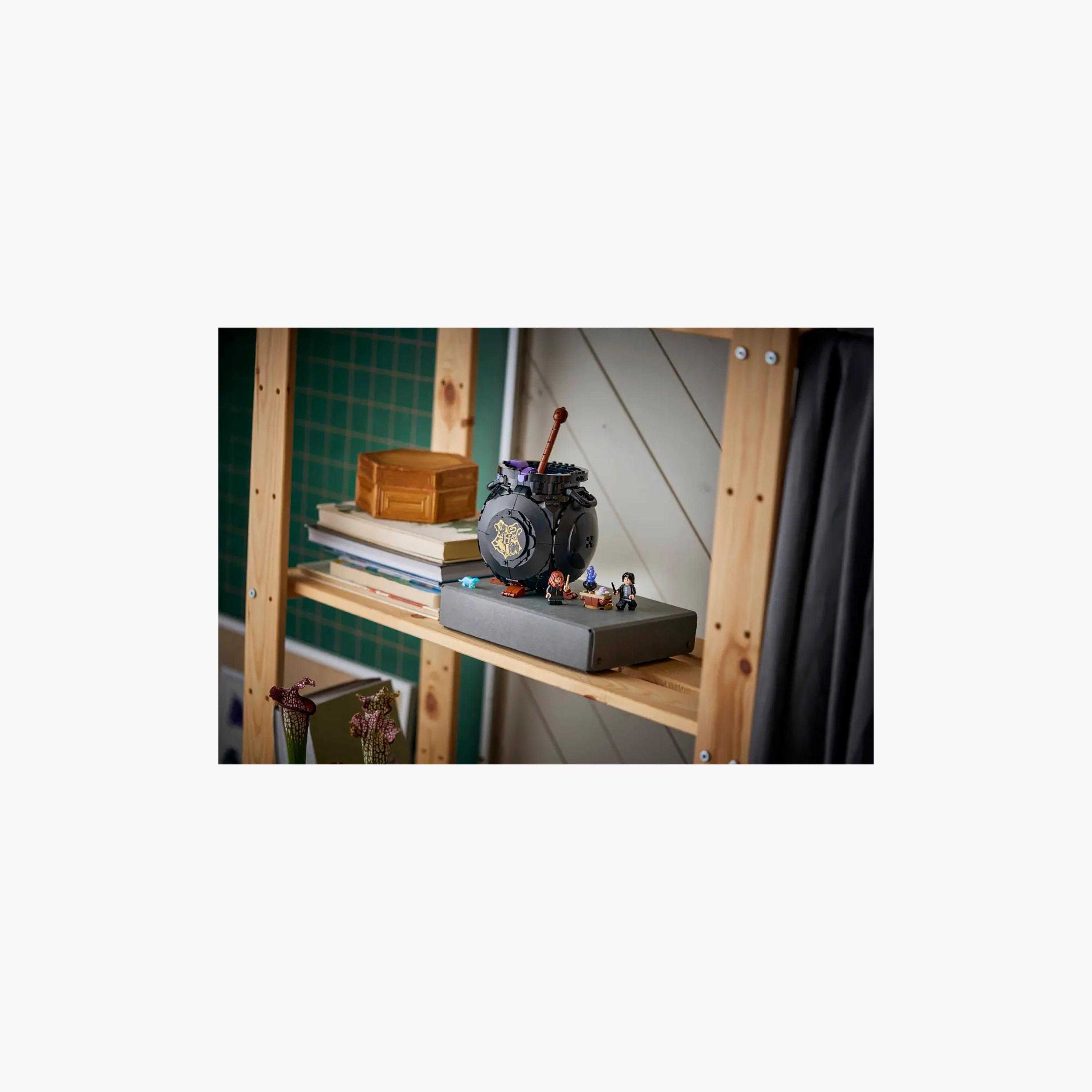 LEGO Harry Potter Cauldron: Secret Potions Classroom 76464-toys-buildingblocks-blocks-image-3