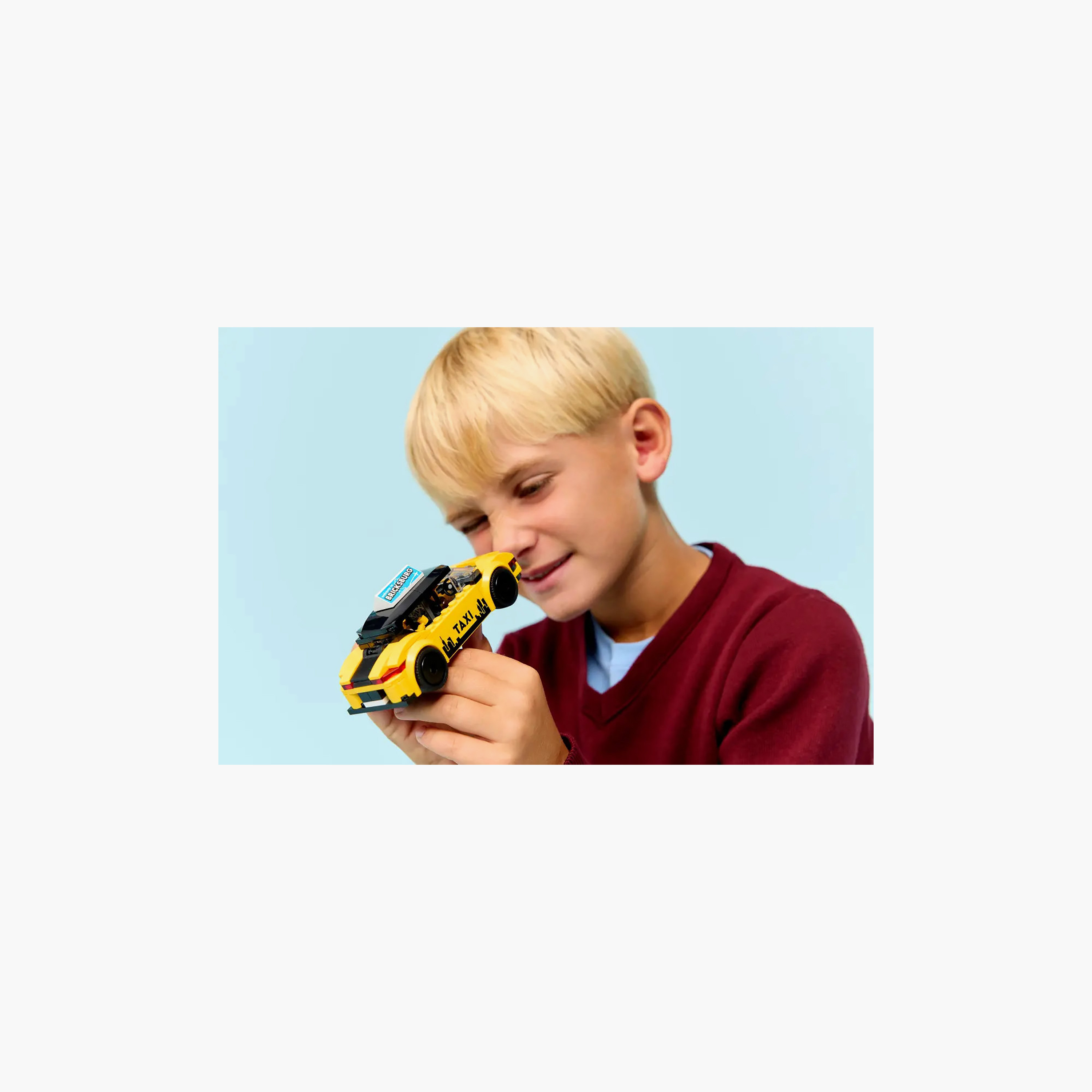 طقم نموذج سيارة تاكسي أصفر مع شخصيتين صغيرتين سيتي 60487 من ليغو-toys-buildingblocks-blocks-image-2
