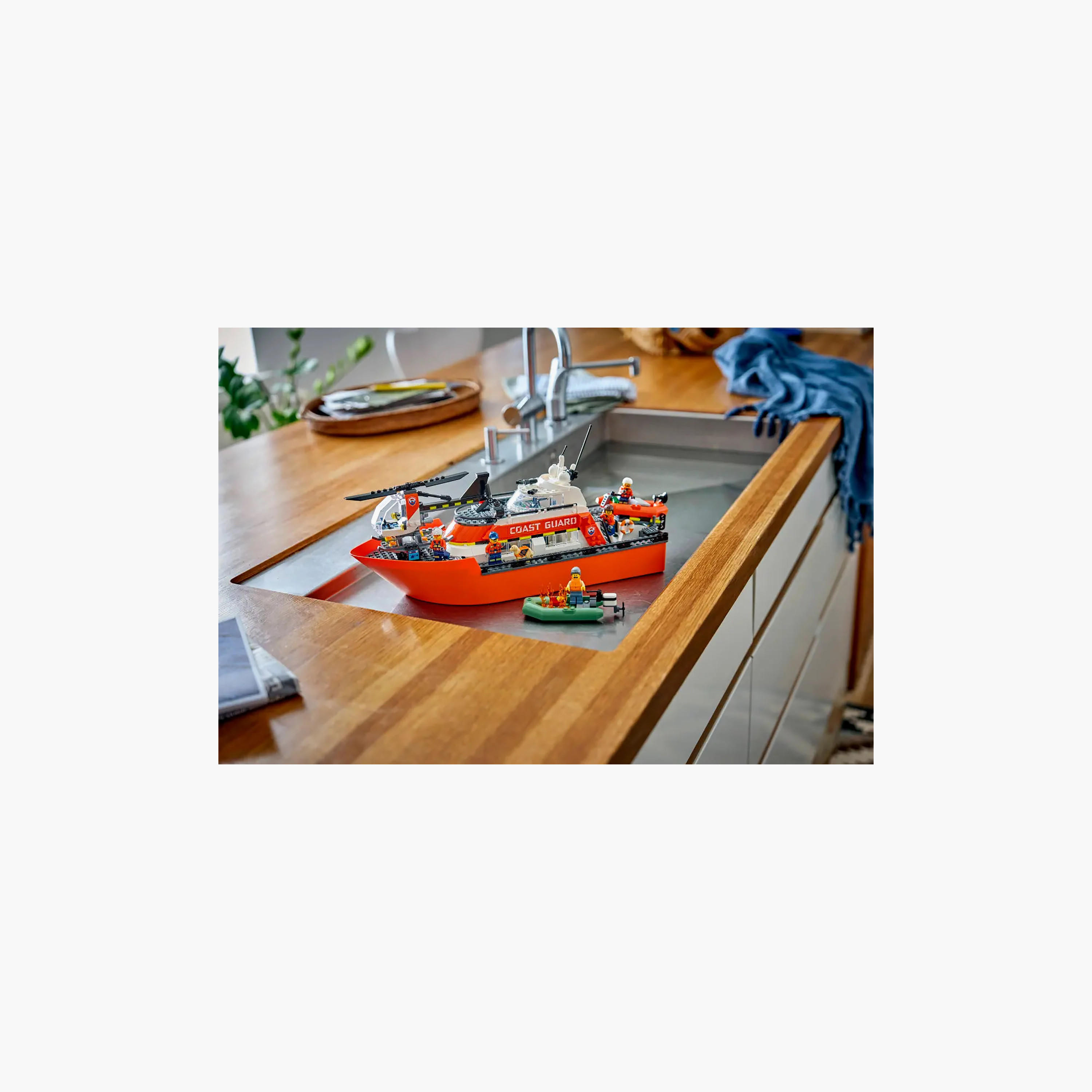 LEGO City Coast Guard Rescue Boat & Helicopter Playset 60504-toys-buildingblocks-blocks-image-9