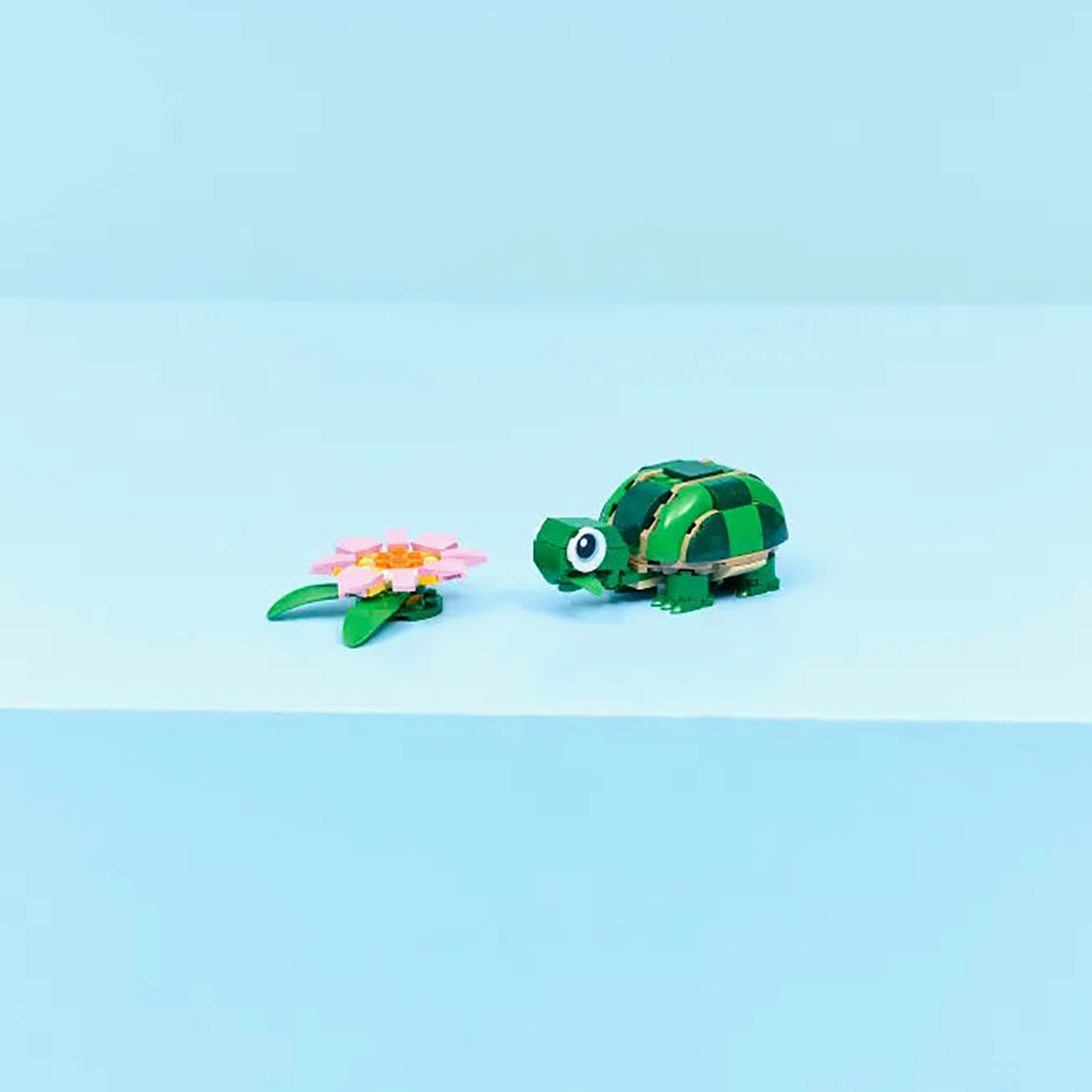 سلحفاة مع زهرة زنبق الماء 3 في 1 كرييتور 31377 من ليغو-toys-buildingblocks-blocks-image-9