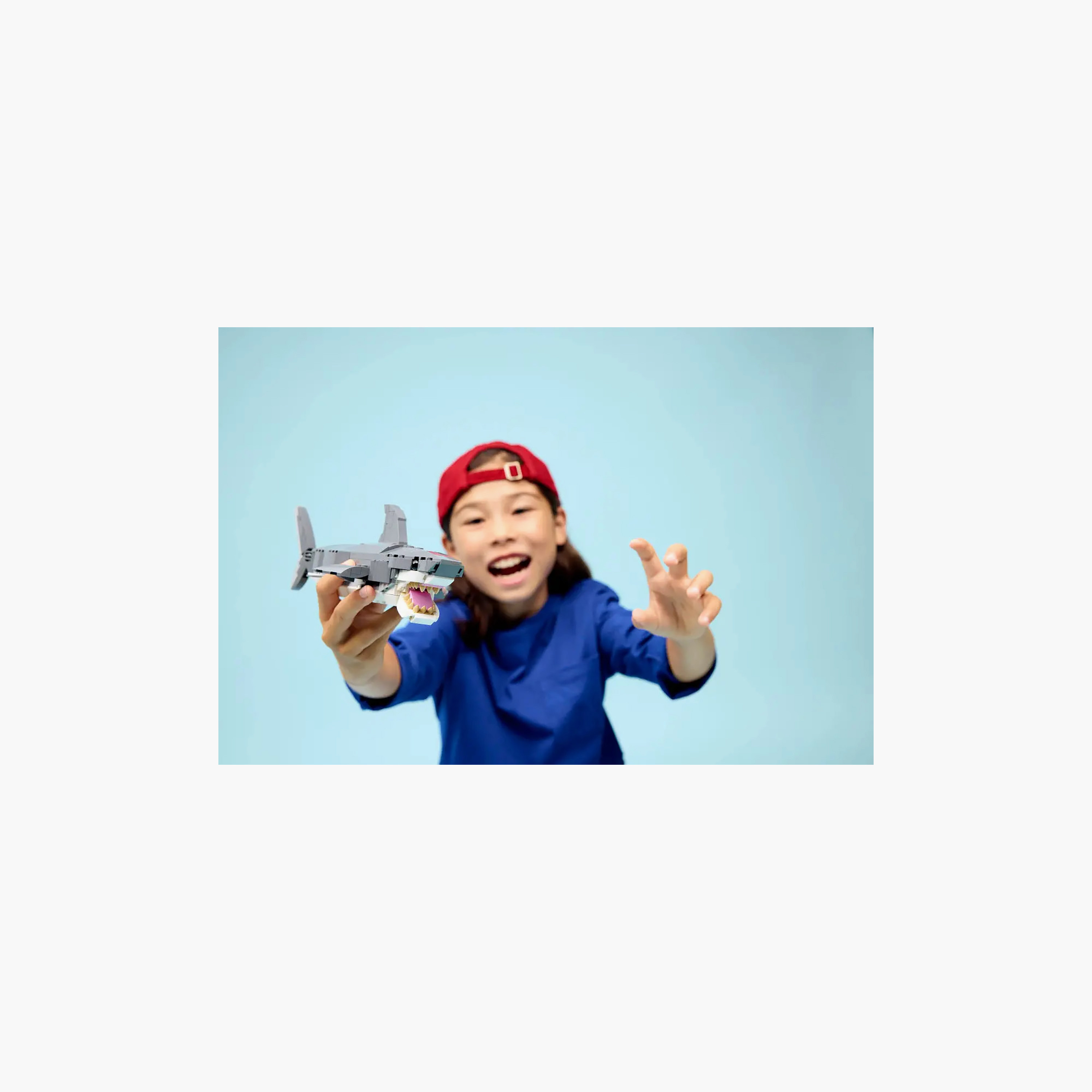 LEGO Creator Fierce Shark with a Treasure Chest Toy 31381-toys-buildingblocks-blocks-image-7