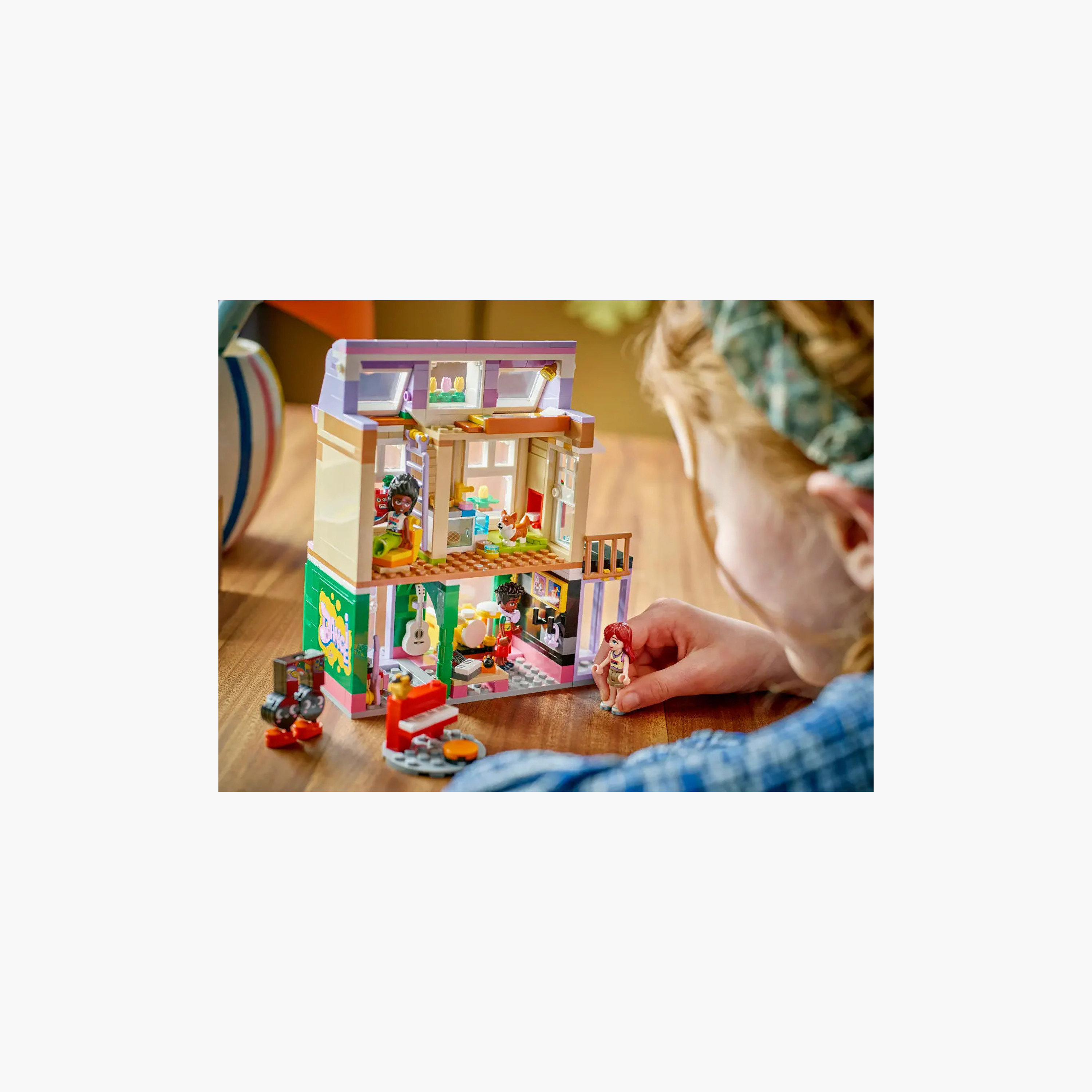 طقم بناء متجر موسيقى وشقة للعب التخيلي فريندز 42653 من ليغو-toys-buildingblocks-blocks-image-10