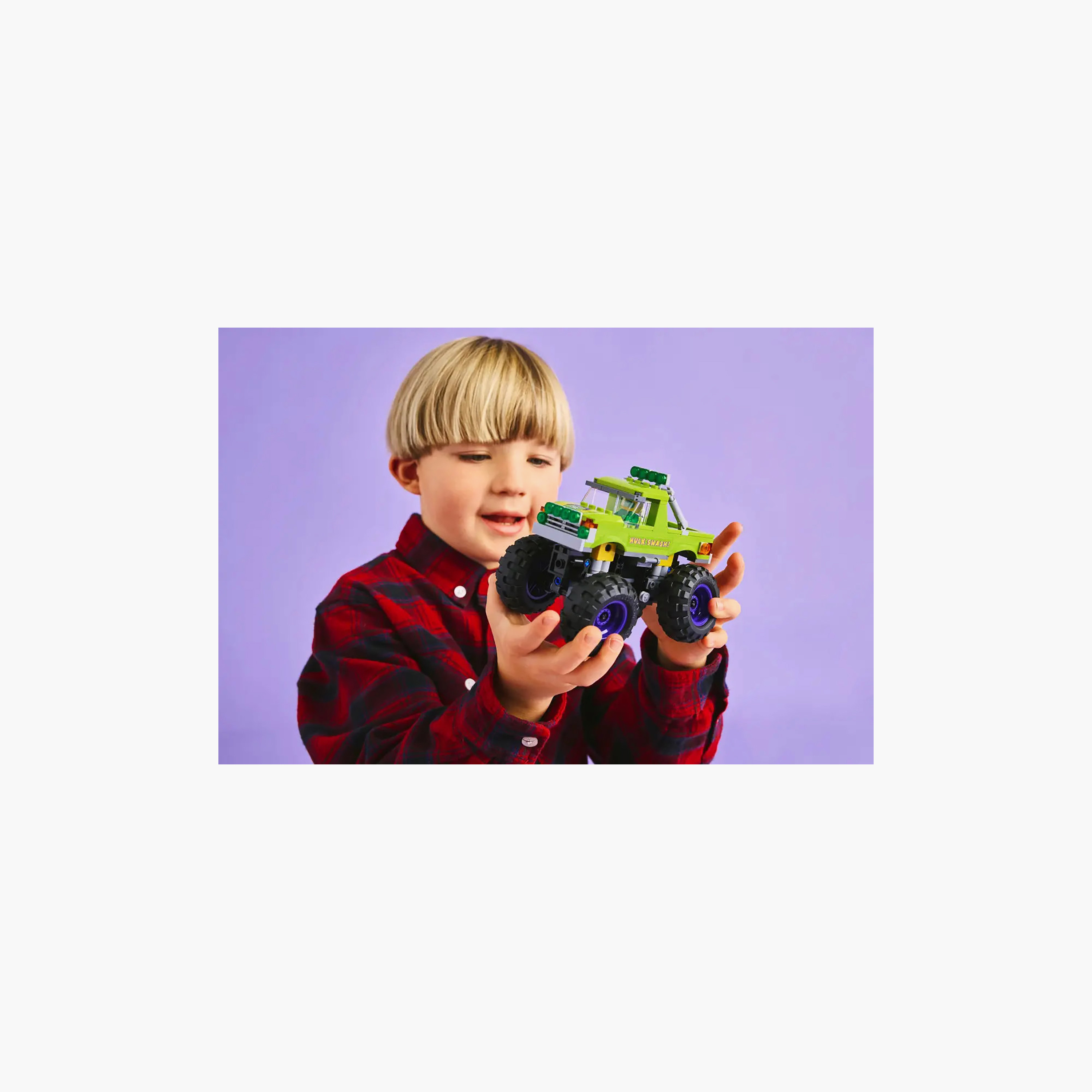LEGO ǀ Marvel The Hulk Truck vs. Thanos Super Hero Building Toy Vehicle 76312-toys-buildingblocks-blocks-image-5