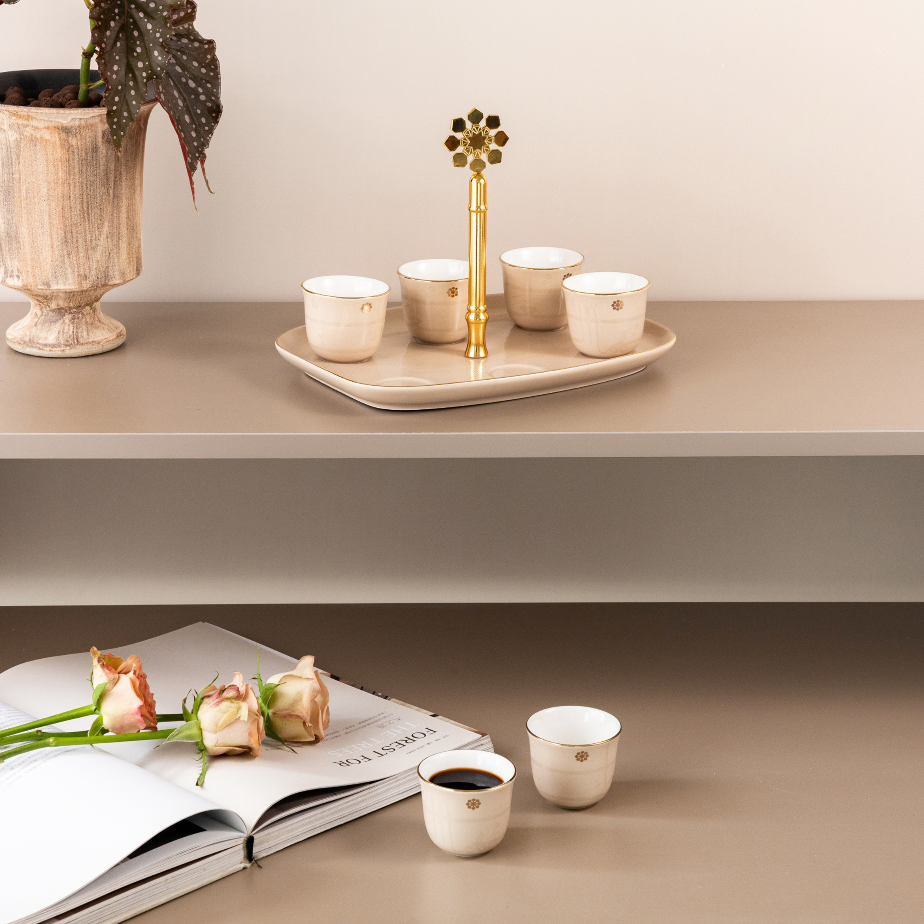طقم فناجين قهوة عربية بورسلان مع صينية – 7 قطع-household-dining-teaandcoffee-teaandcoffeesets-image-2