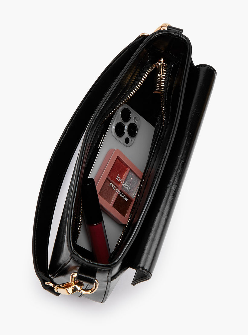 شنطة كروس بودي بحزام قابل للفصل وتفاصيل الشعار من سيليست-women-bagsandwallets-handbags-image-6