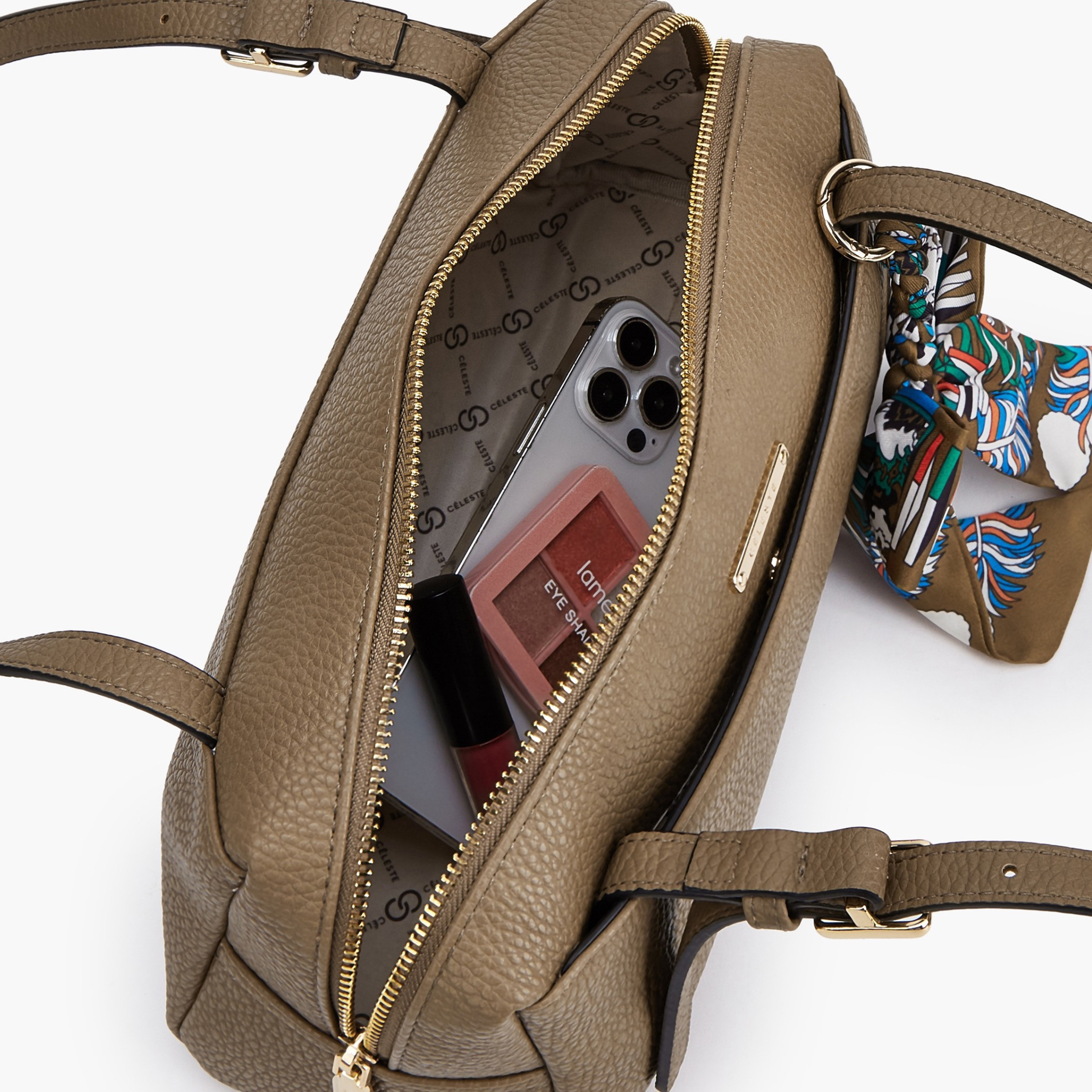 شنطة كتف بارزة الملمس بتفاصيل وشاح من سيليست-women-bagsandwallets-handbags-image-6