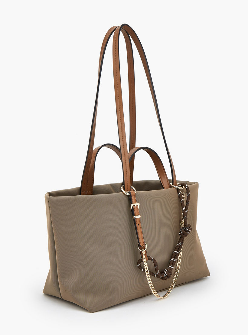 شنطة توتي بتفاصيل سلسلة ومقبض مزدوج من سيليست-women-bagsandwallets-handbags-image-3