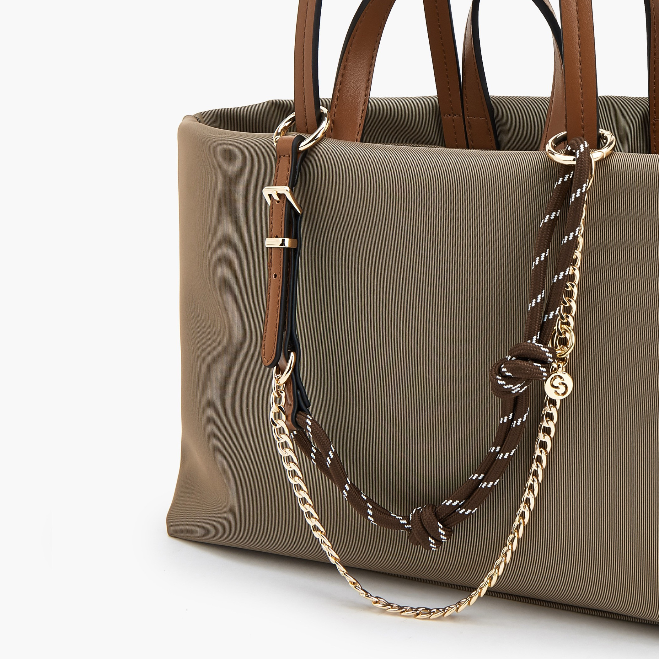 شنطة توتي بتفاصيل سلسلة ومقبض مزدوج من سيليست-women-bagsandwallets-handbags-image-5