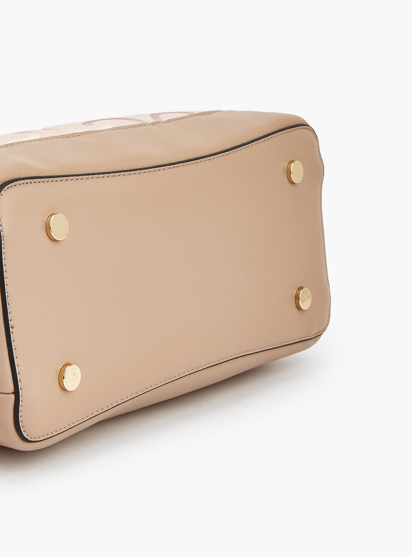 شنطة توتي بطبعات مونوجرام ومقبض مزدوج من سيليست-women-bagsandwallets-handbags-image-7