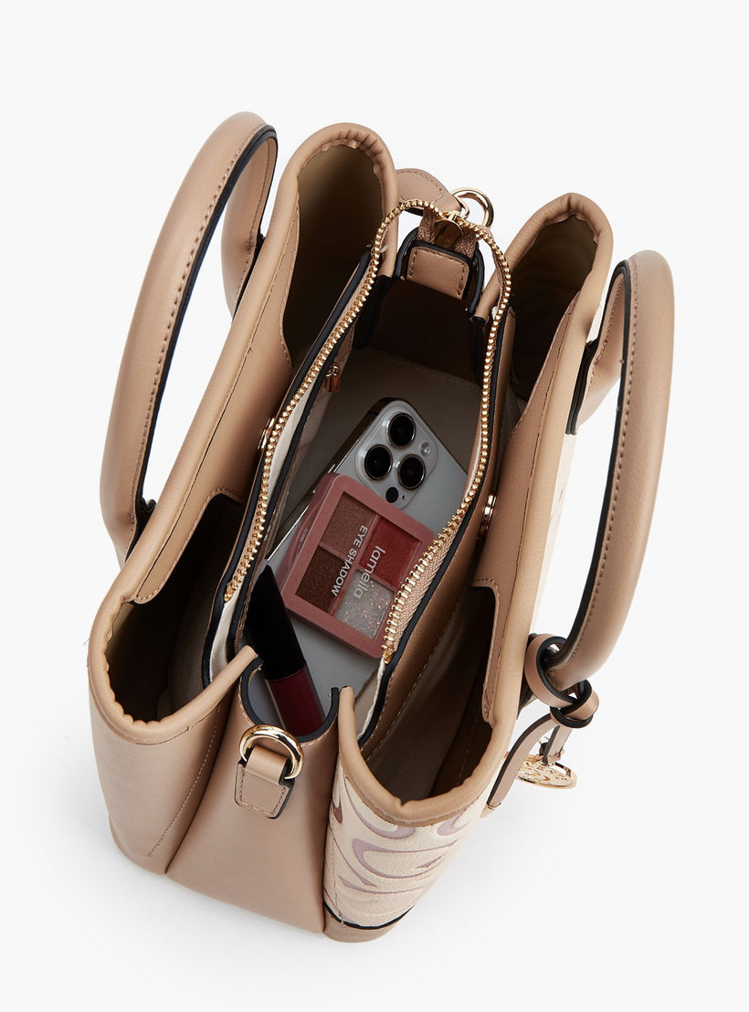 شنطة توتي بطبعات مونوجرام ومقبض مزدوج من سيليست-women-bagsandwallets-handbags-image-8