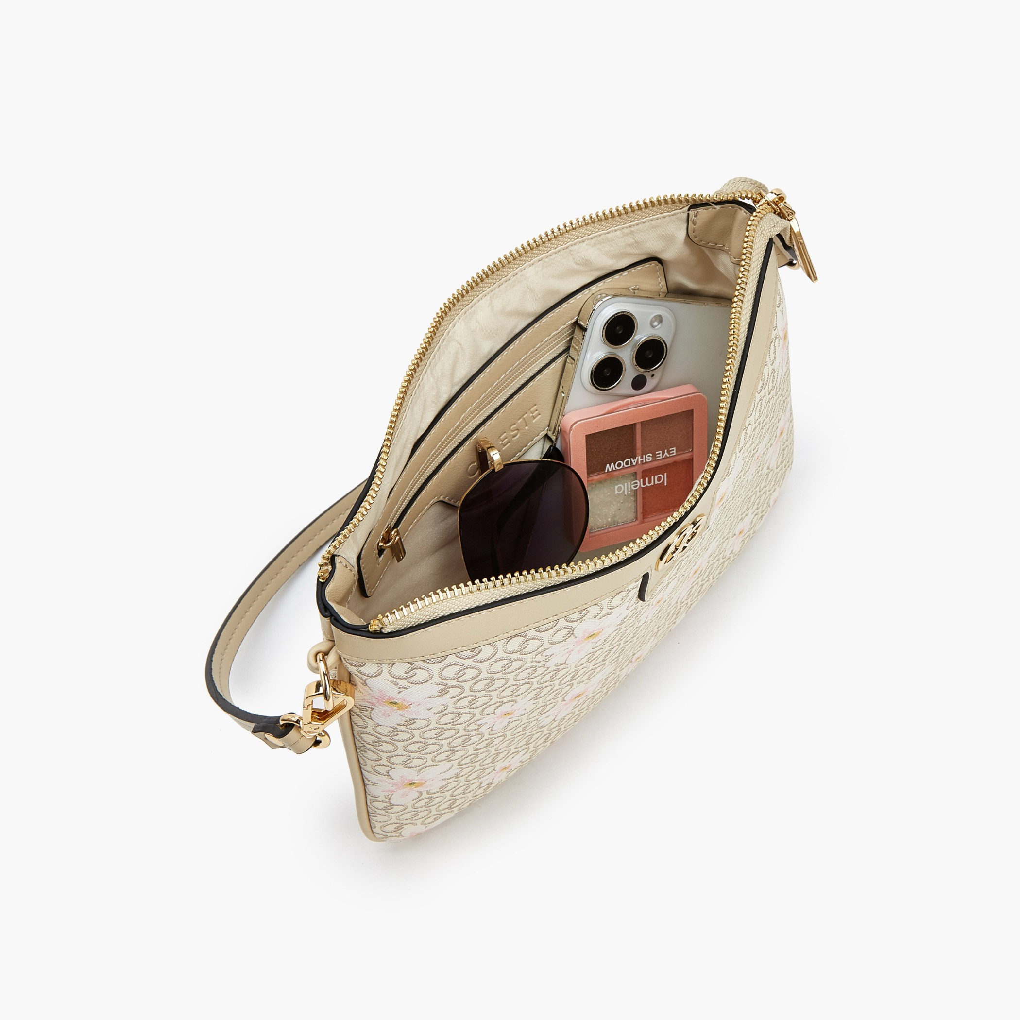 شنطة كتف بطبعات مونوجرام ومقبض حزام من سيليست-women-bagsandwallets-handbags-image-7
