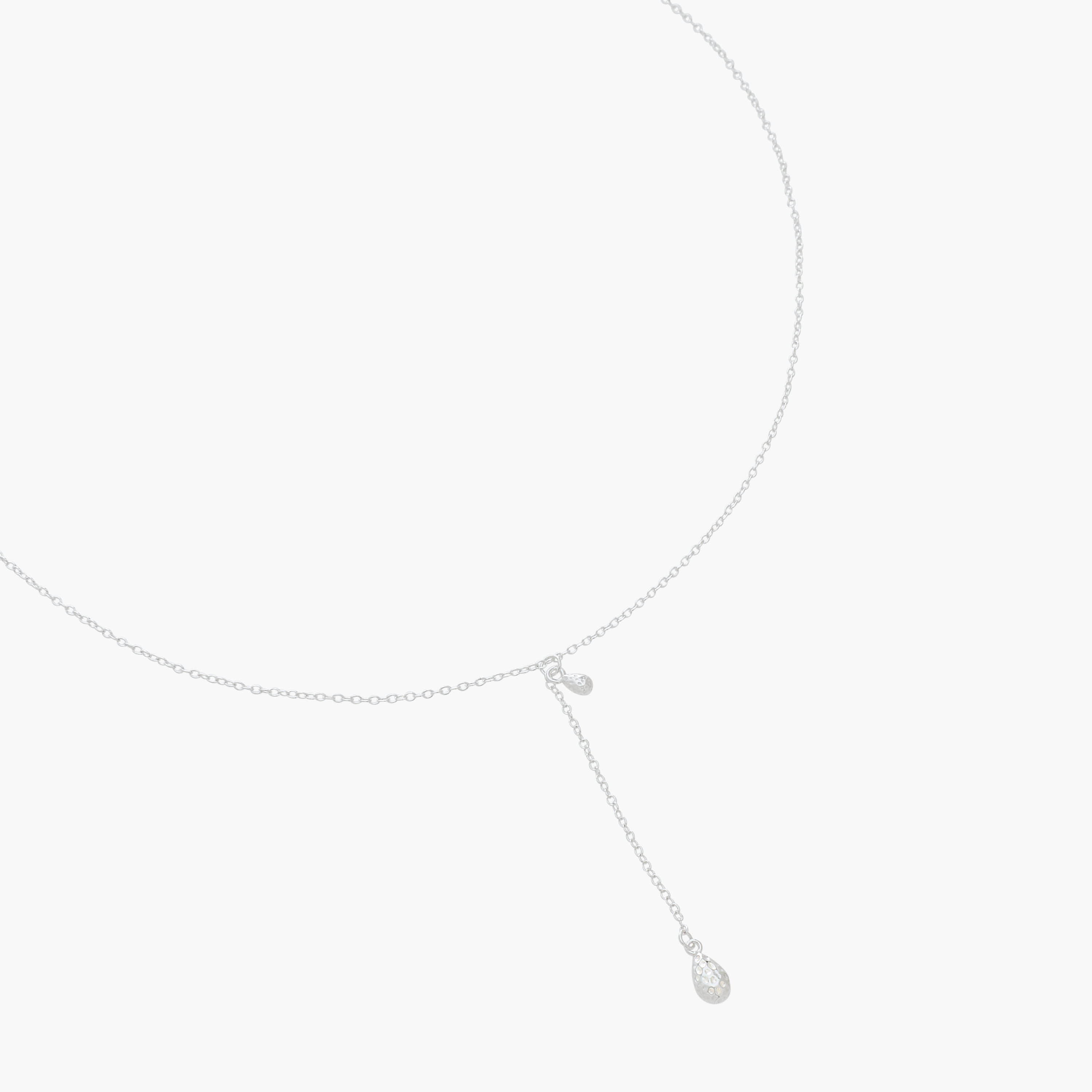 عقد بلون فضي بدلاية متدلية-women-watchesandjewellery-jewellery-necklacesandpendants-image-2