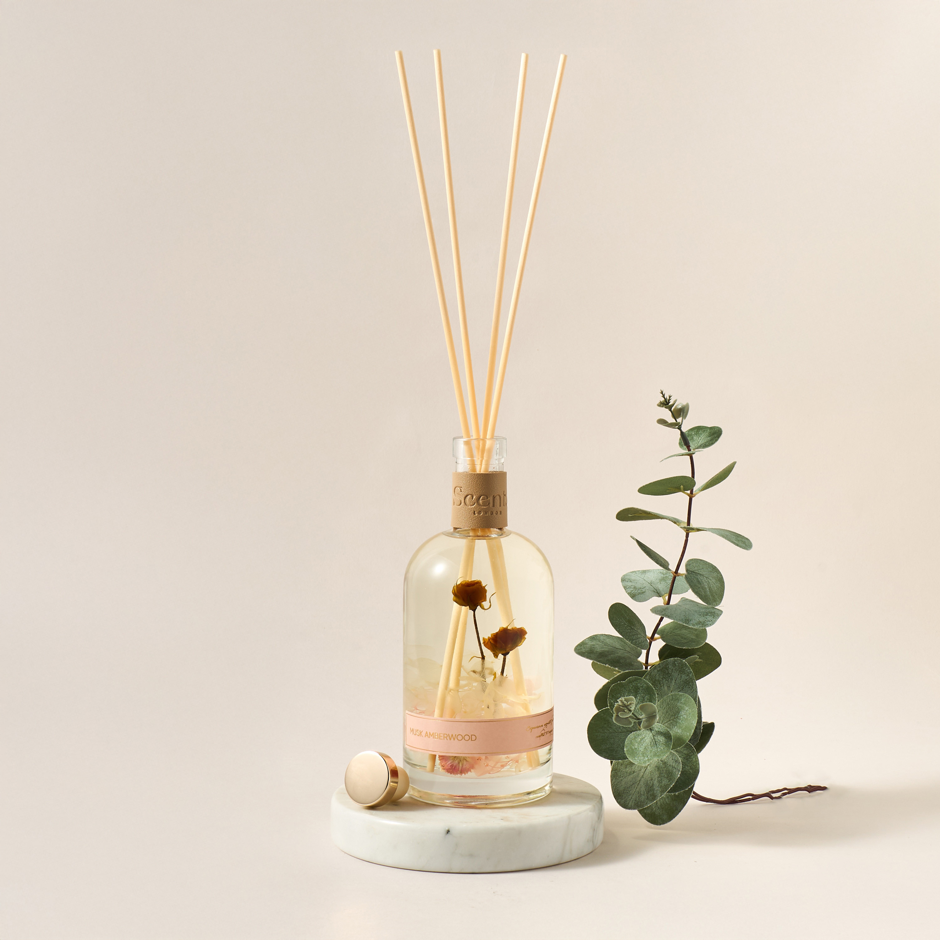 Scent.d London Musk Amberwood Reed Diffuser - 500 ml-household-homefragrance-reeddiffusers-image-1