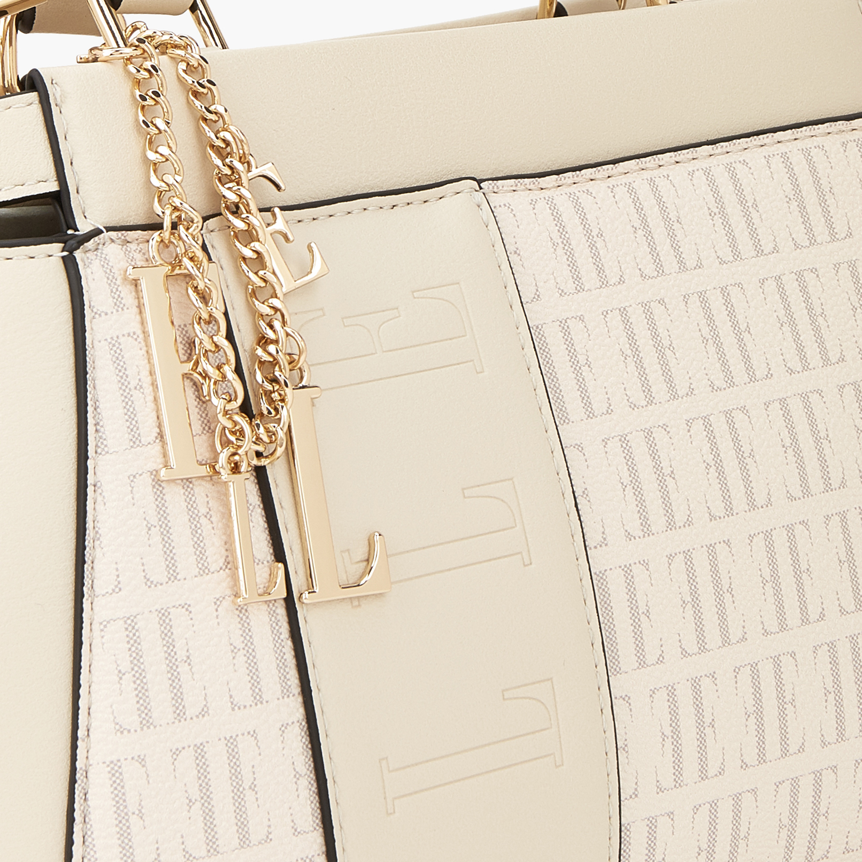 شنطة ساتشيل بطبعات مونوجرام وحزام قابل للفصل من إيل-women-bagsandwallets-handbags-image-4
