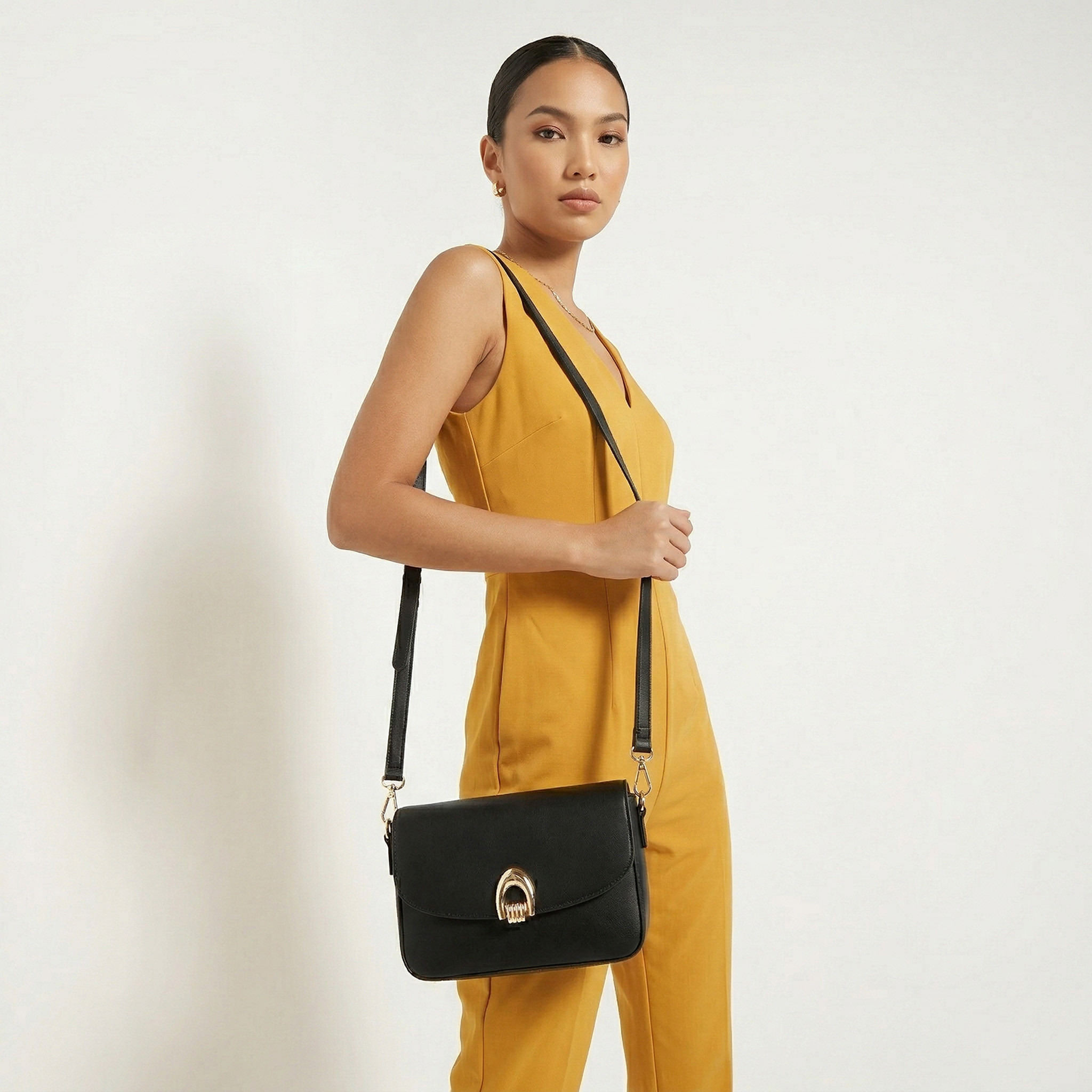 Paprika Solid Crossbody Bag with Adjustable Strap-women-bagsandwallets-handbags-image-2