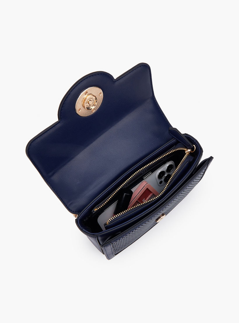 شنطة كروس بودي بتصميم مفرغ وحمالة سلسلة من سيليست-women-bagsandwallets-handbags-image-7