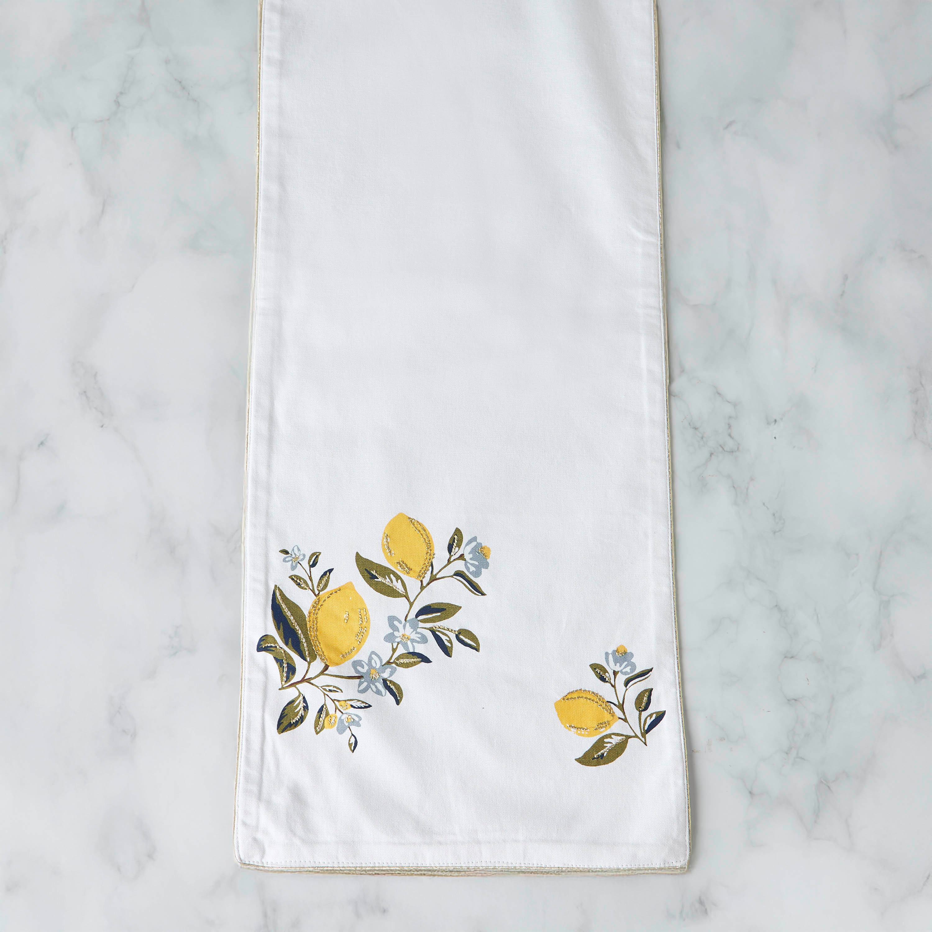 مفرش طاولة بطبعات ليمون - 180×33 سم-household-dining-tablelinen-runnersandtablecovers-image-3