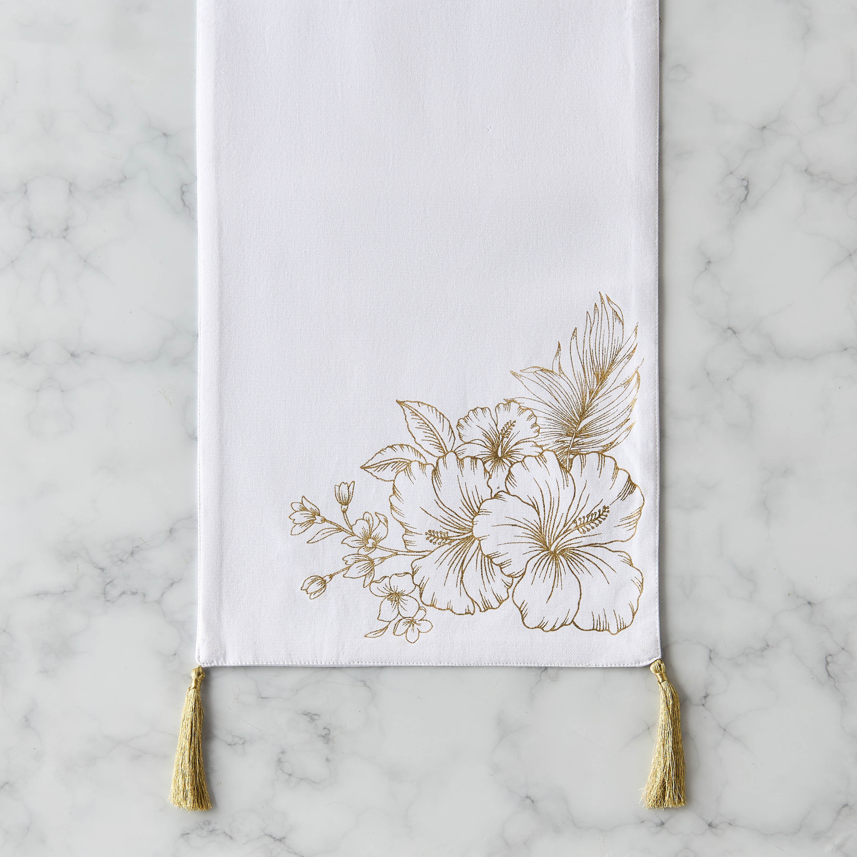 مفرش طاولة بطبعات رقائق زهور صيفية وشرابات - 33x180 سم-household-dining-tablelinen-runnersandtablecovers-image-3