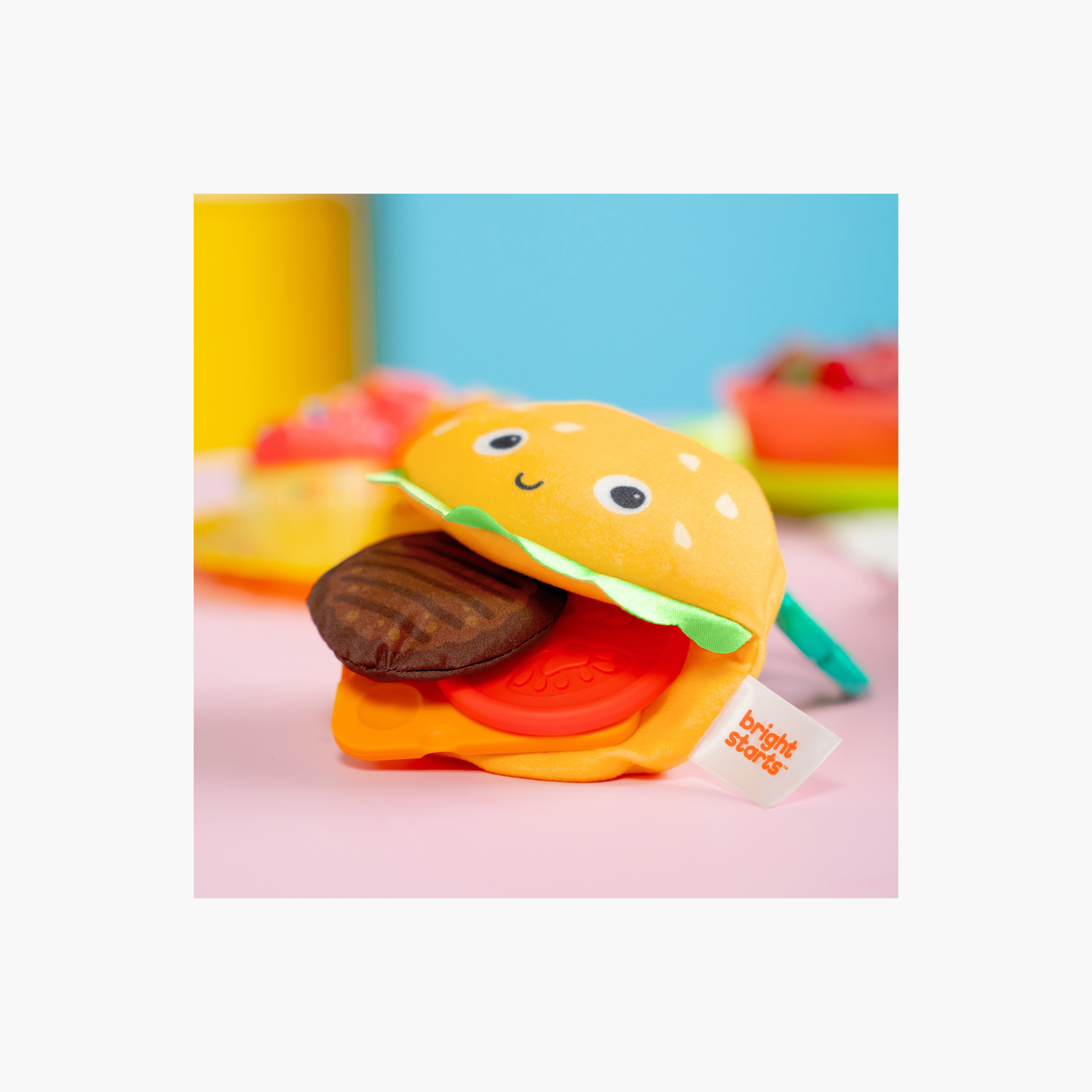 لعبة عضاضة على شكل برجر بالجبنة من برايت ستارتس-baby-bathandcare-oralcare-teethanddentalcare-image-4