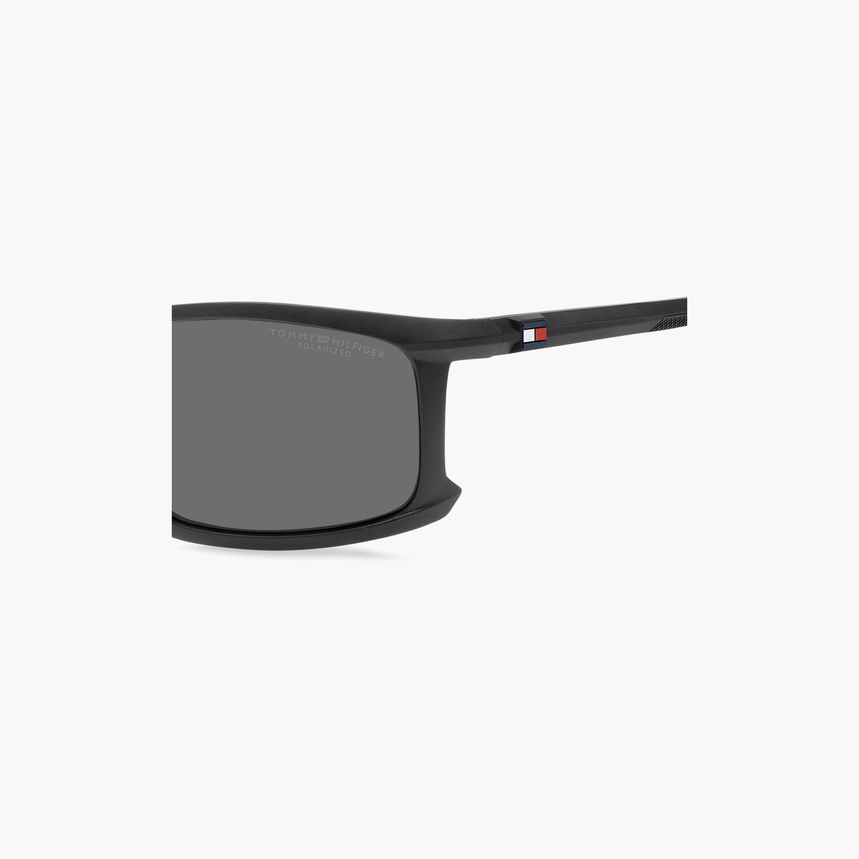 نظارات شمسية رمادية مربعة الشكل بتصميم وايفارير من تومي هيلفيغر للرجال | TH 1915/S-men-sunglasses-image-4