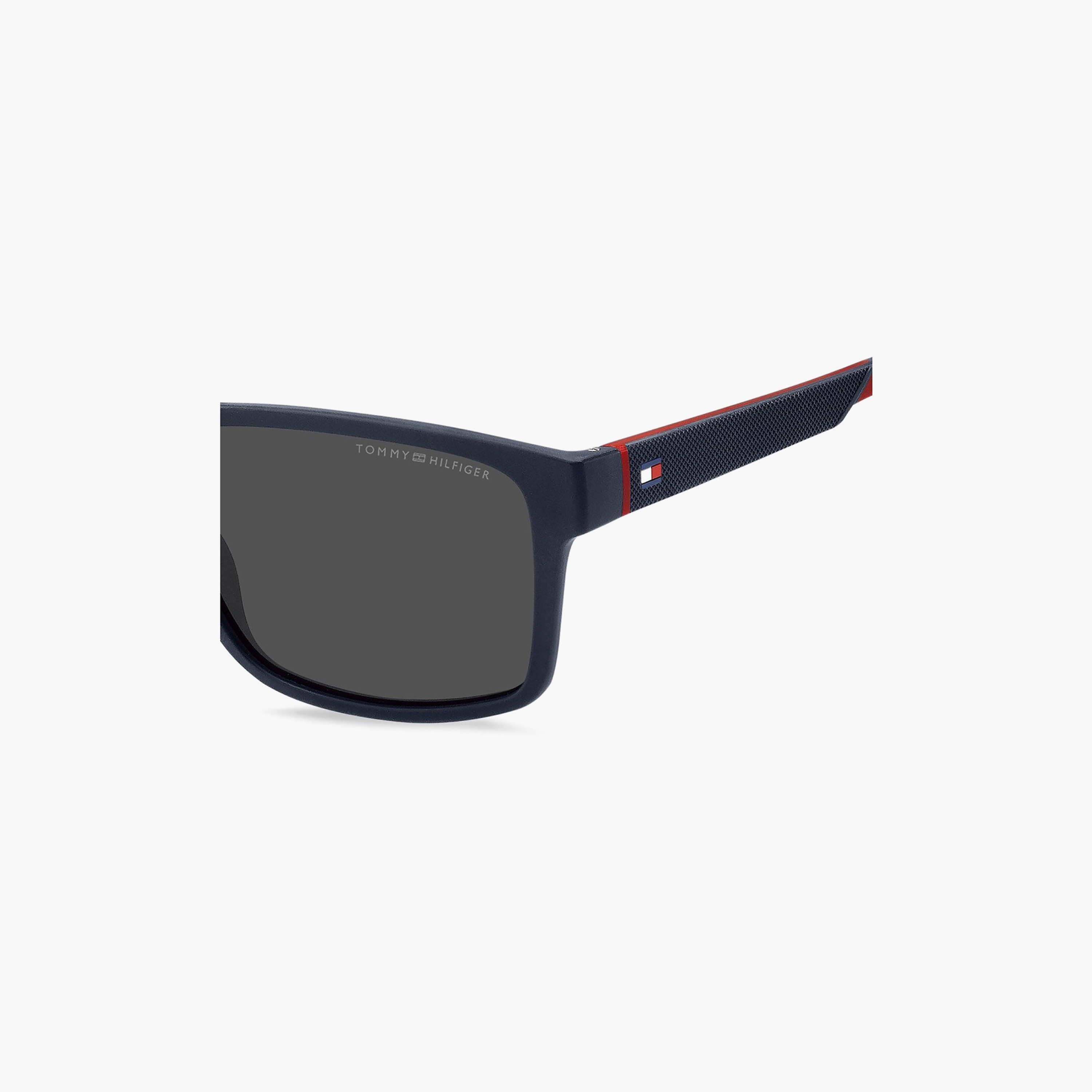 نظارات شمسية نسائية من تومي هيلفيغر، طراز وايفارير ومربع، رمادية اللون | TH 2142/S 8RU-women-sunglasses-image-4