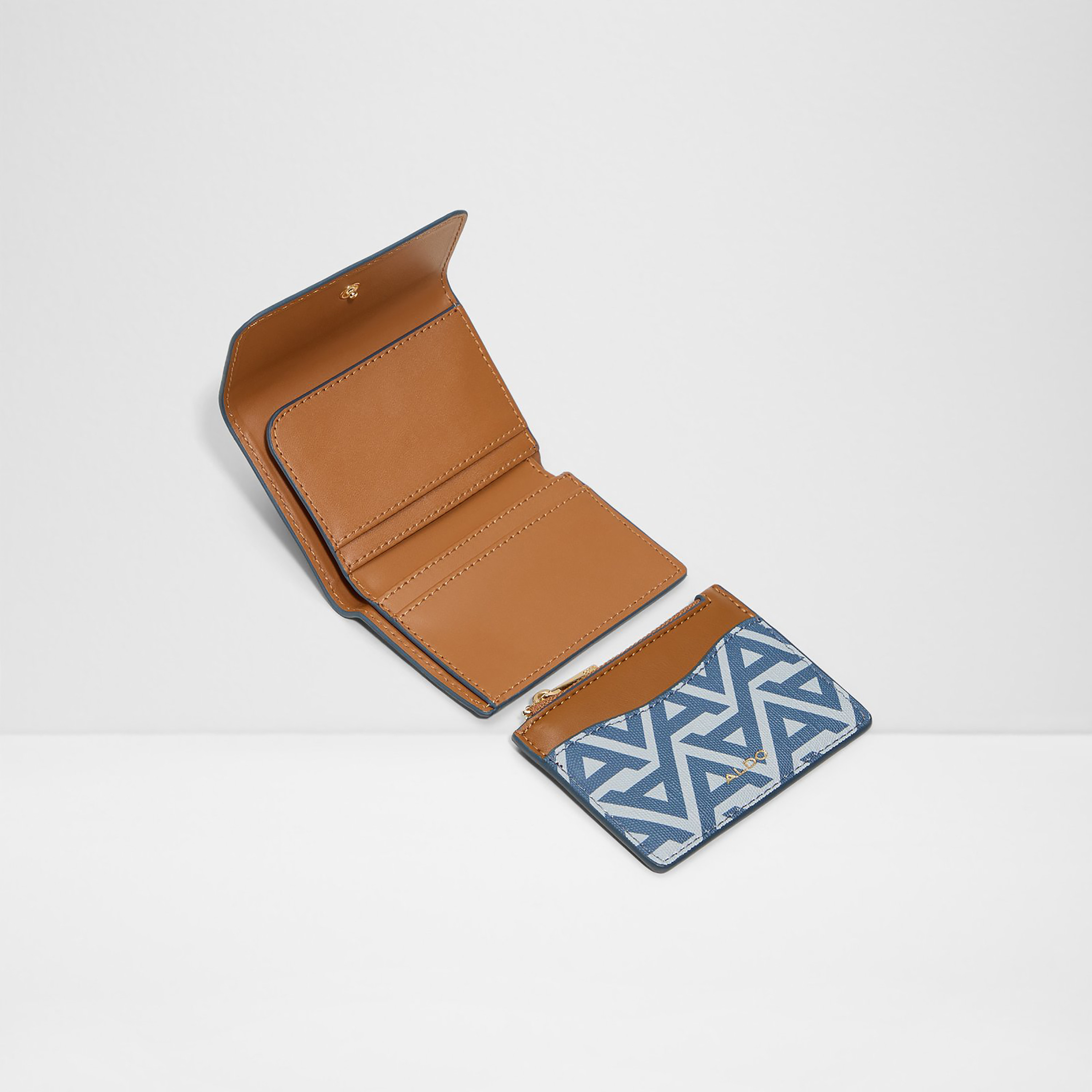 محفظة ألدو رييلا مونوجرام بإغلاق مغناطيسي-women-bagsandwallets-wallets-image-2