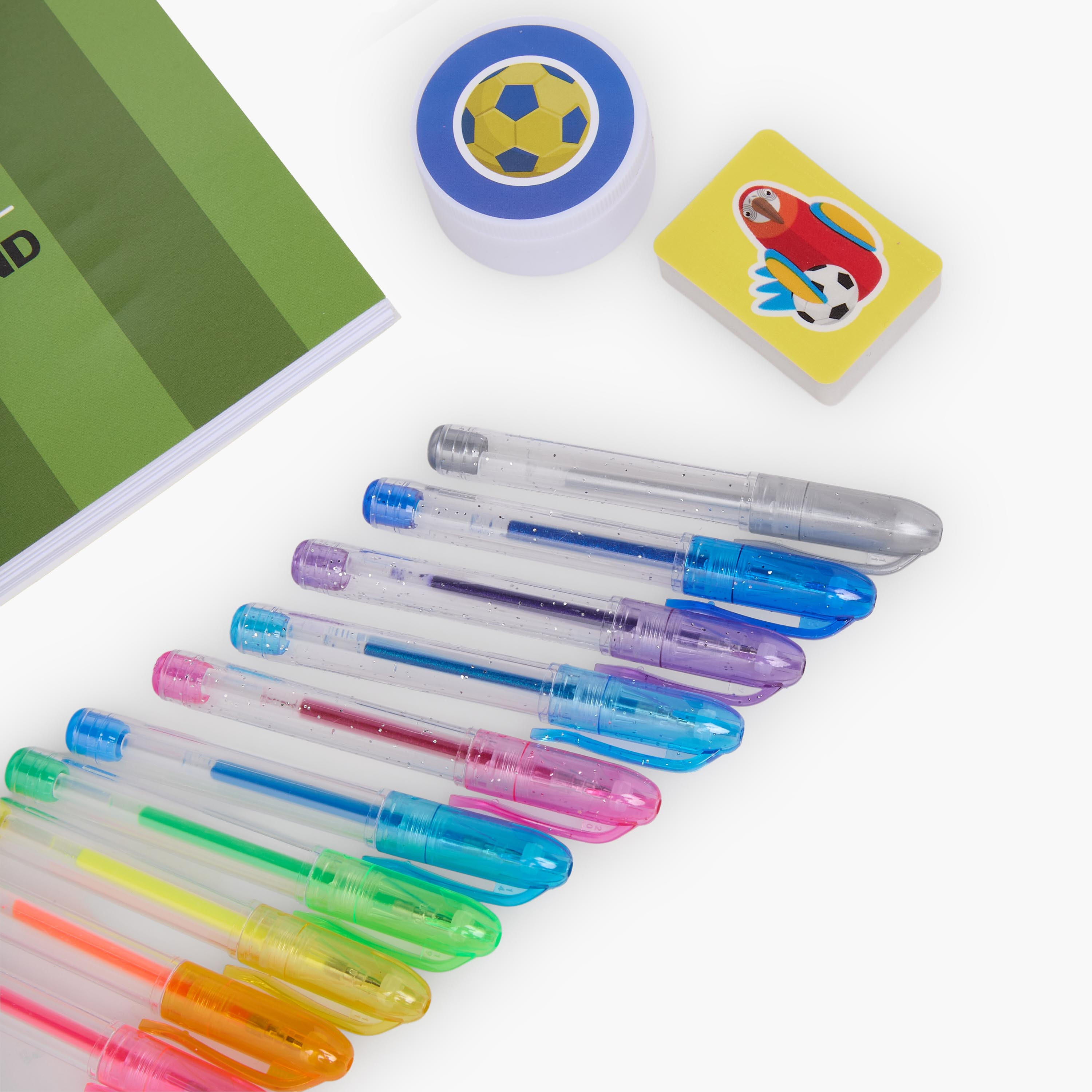 طقم قرطاسية بطبعات كرة قدم مع دفتر وأقلام وملصقات وممحاة من فايندز - 17 قطعة-school-stationery-sets-image-7