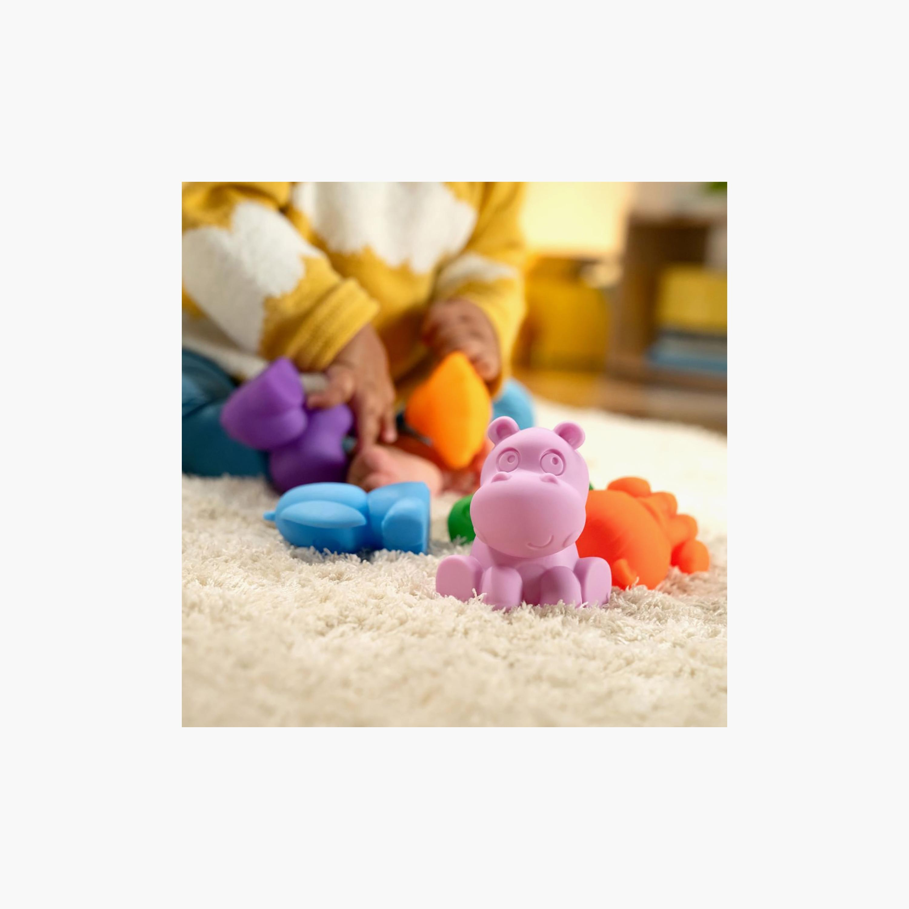 Bright Starts Cubes & Cuties 18-Piece Bath & Play Gift Set - 3-36 Months-household-giftingaccessories-accessories-image-7