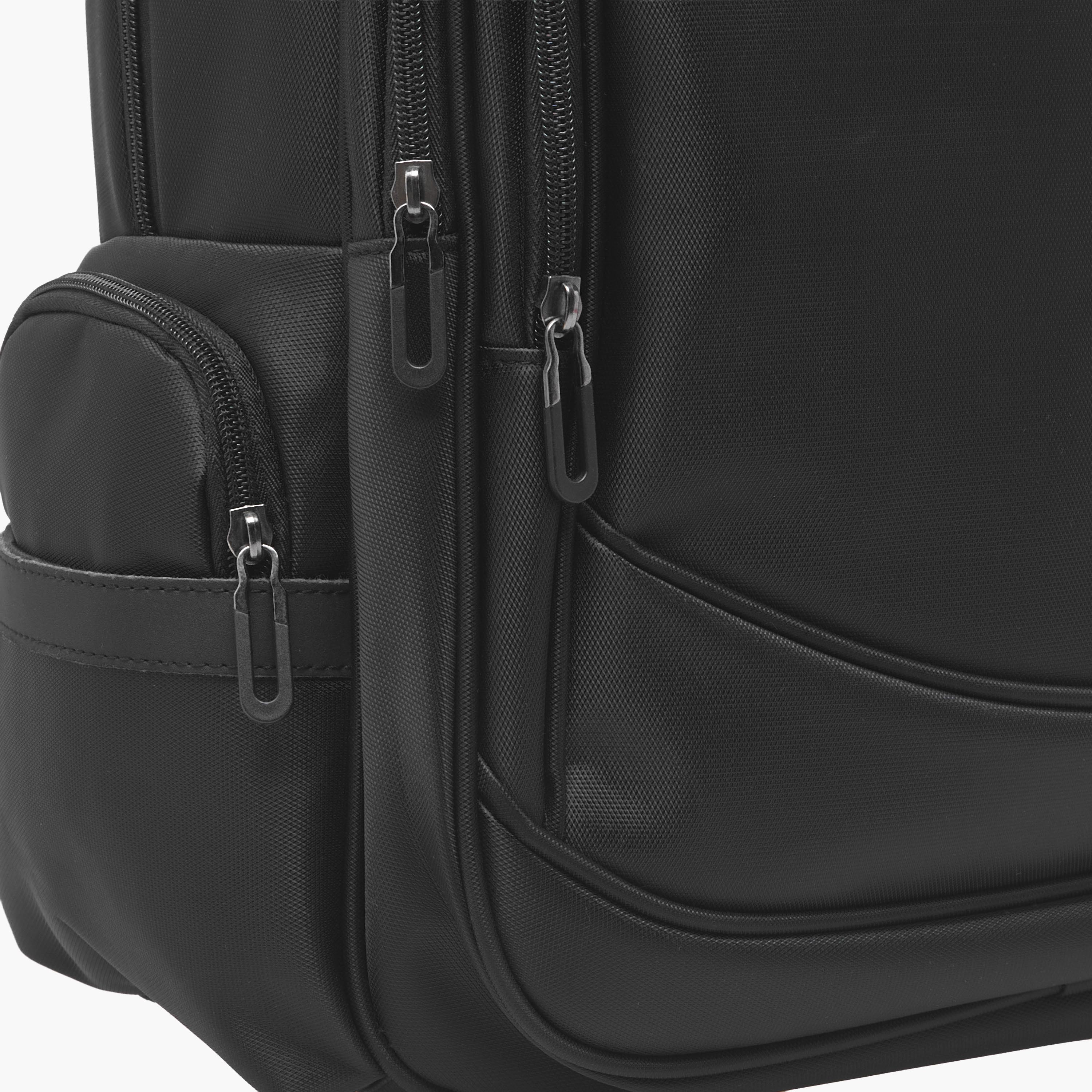 شنطة ظهر سادة بأحزمة مبطنة للأولاد بعمر 8-13سنة - 18.5 بوصة-school-bagsandbackpacks-backpacks-image-4