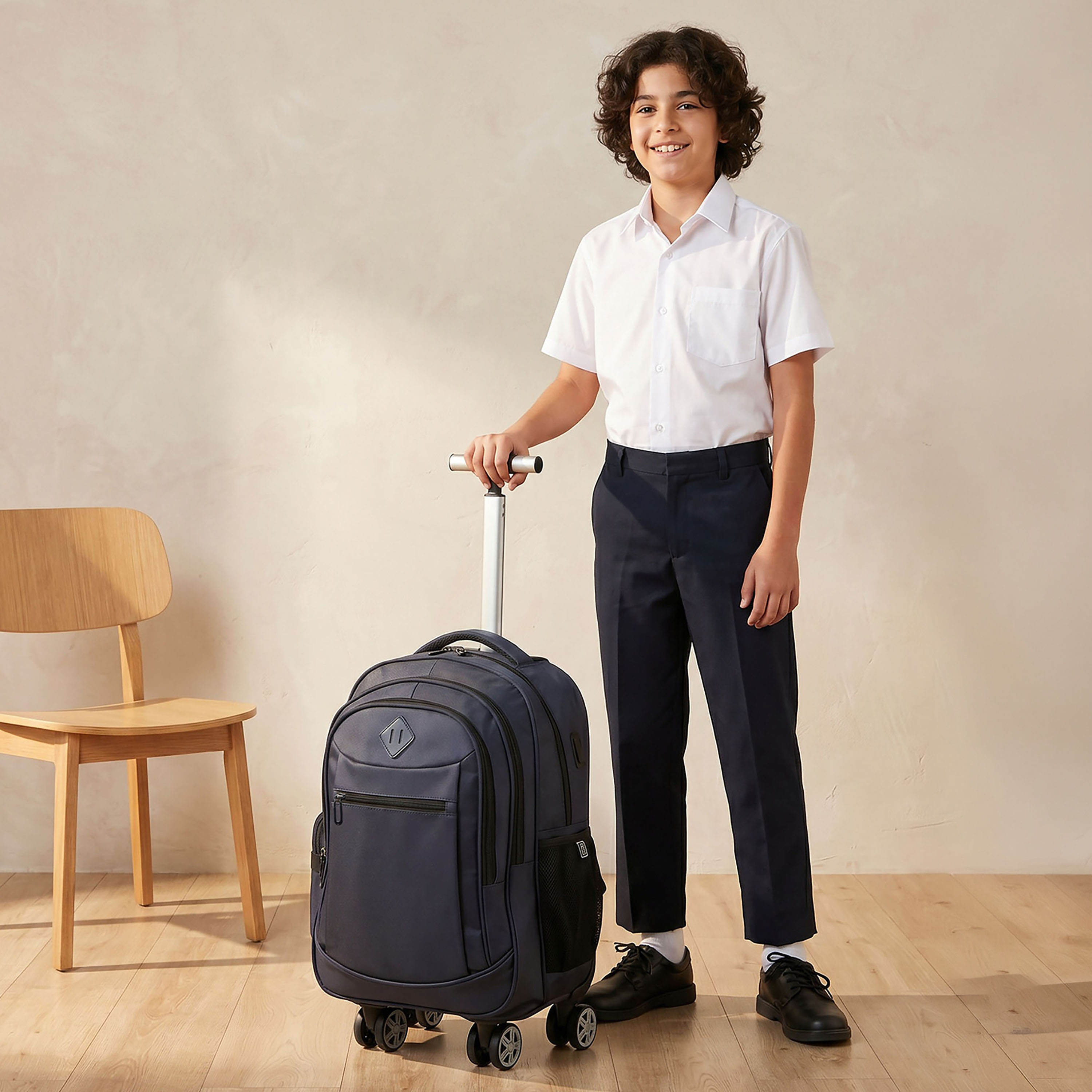شنطة ظهر ترولي سادة بمقبض قابل للسحب للأولاد بعمر 2-5 سنوات - 18.5 بوصة-school-bagsandbackpacks-trolleybags-image-3