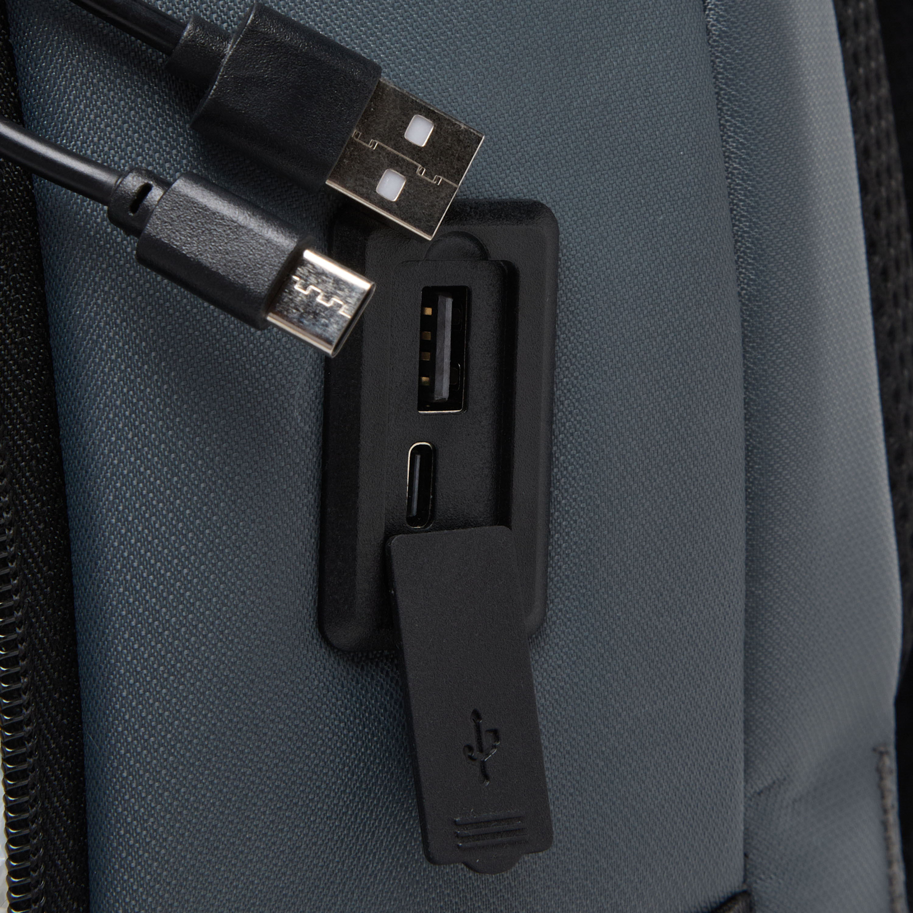 شنطة ظهر سادة بأحزمة مبطنة للأولاد بعمر 2-5 سنوات - 18 بوصة-school-bagsandbackpacks-backpacks-image-5