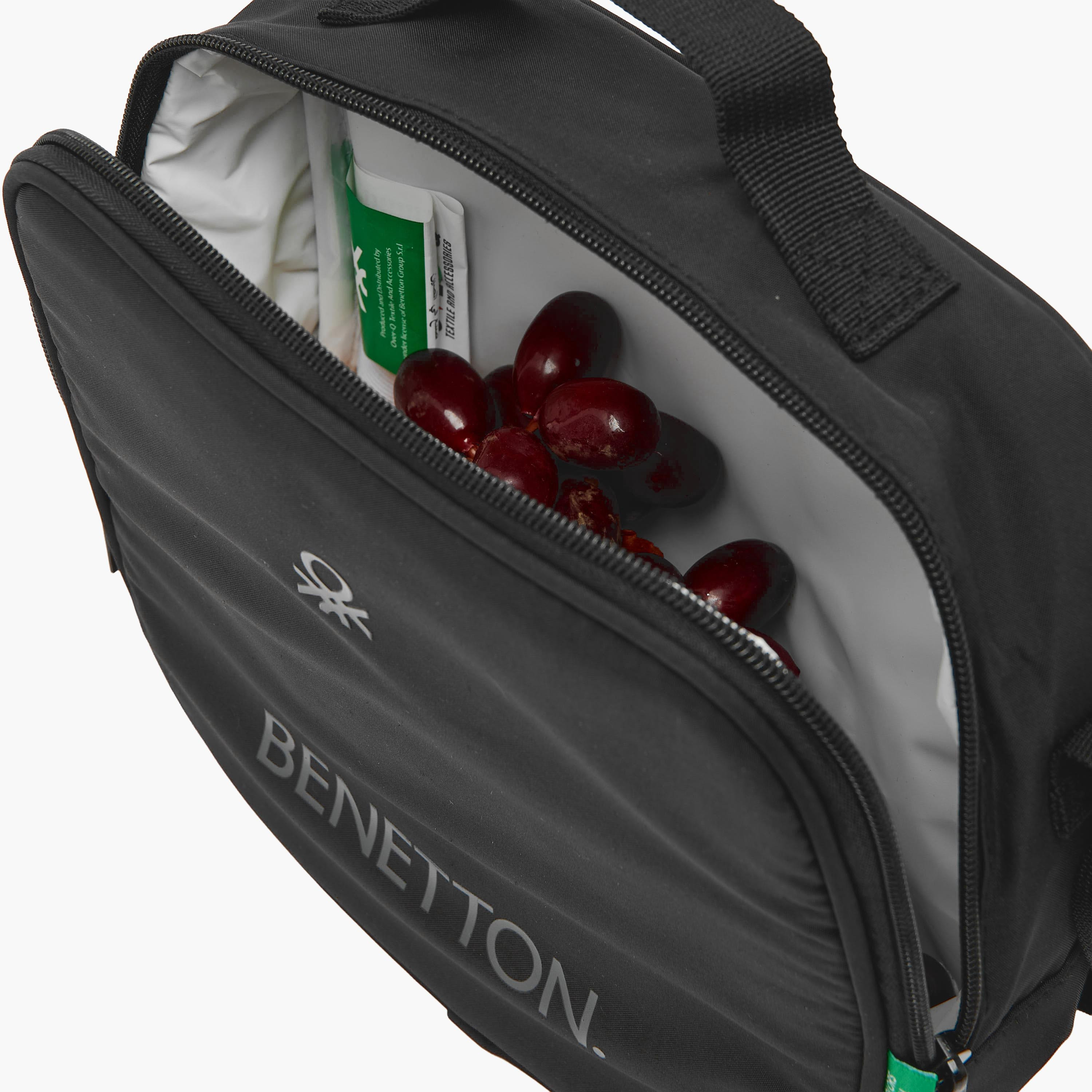 United Colors of Benetton Logo Print Lunch Bag for Boys 8-13 Years with Insulation-school-lunchessentials-lunchbags-image-3
