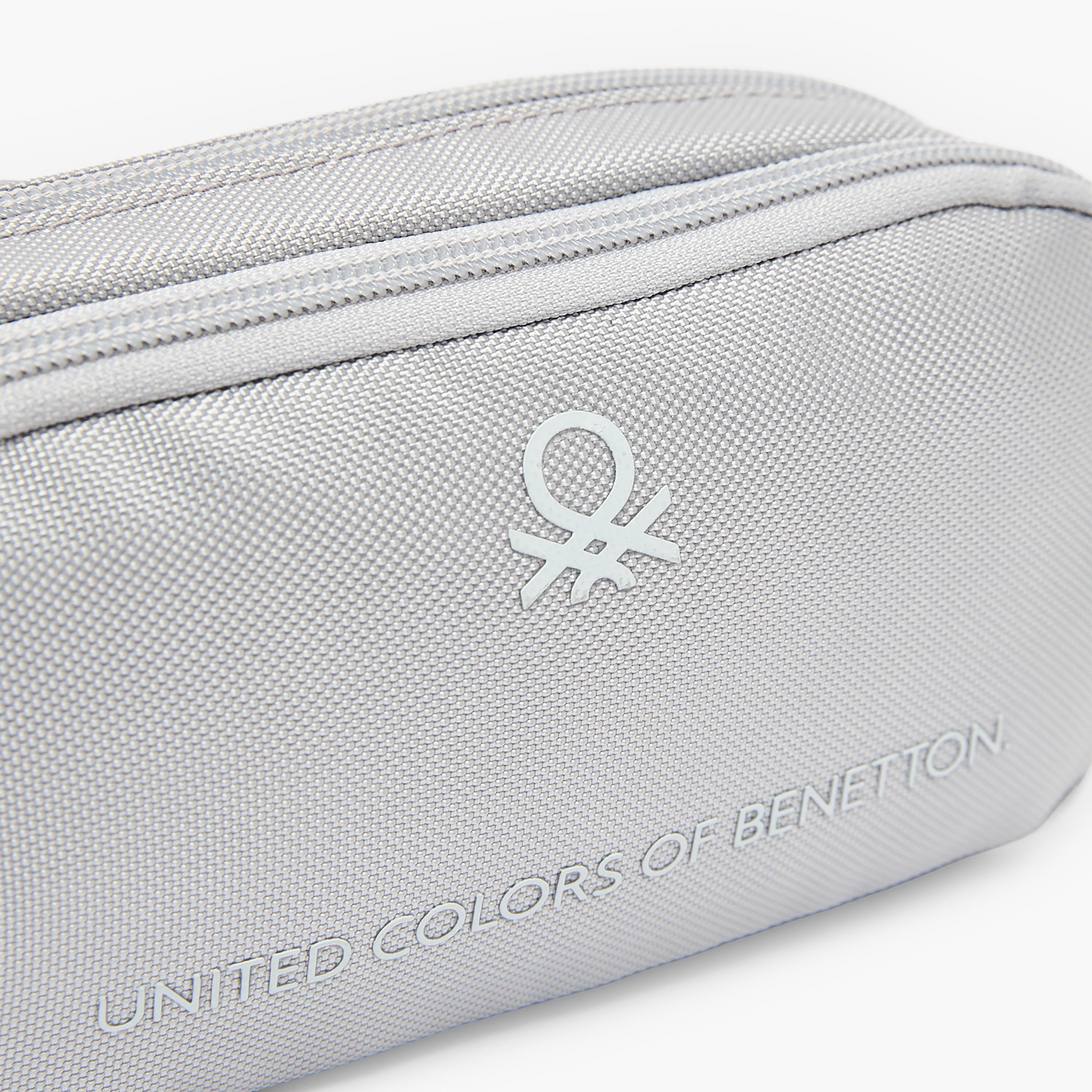 مقلمة بقسمين وطبعات شعار من يونايتد كلرز أوف بينيتون-school-stationery-pencilcases-image-5