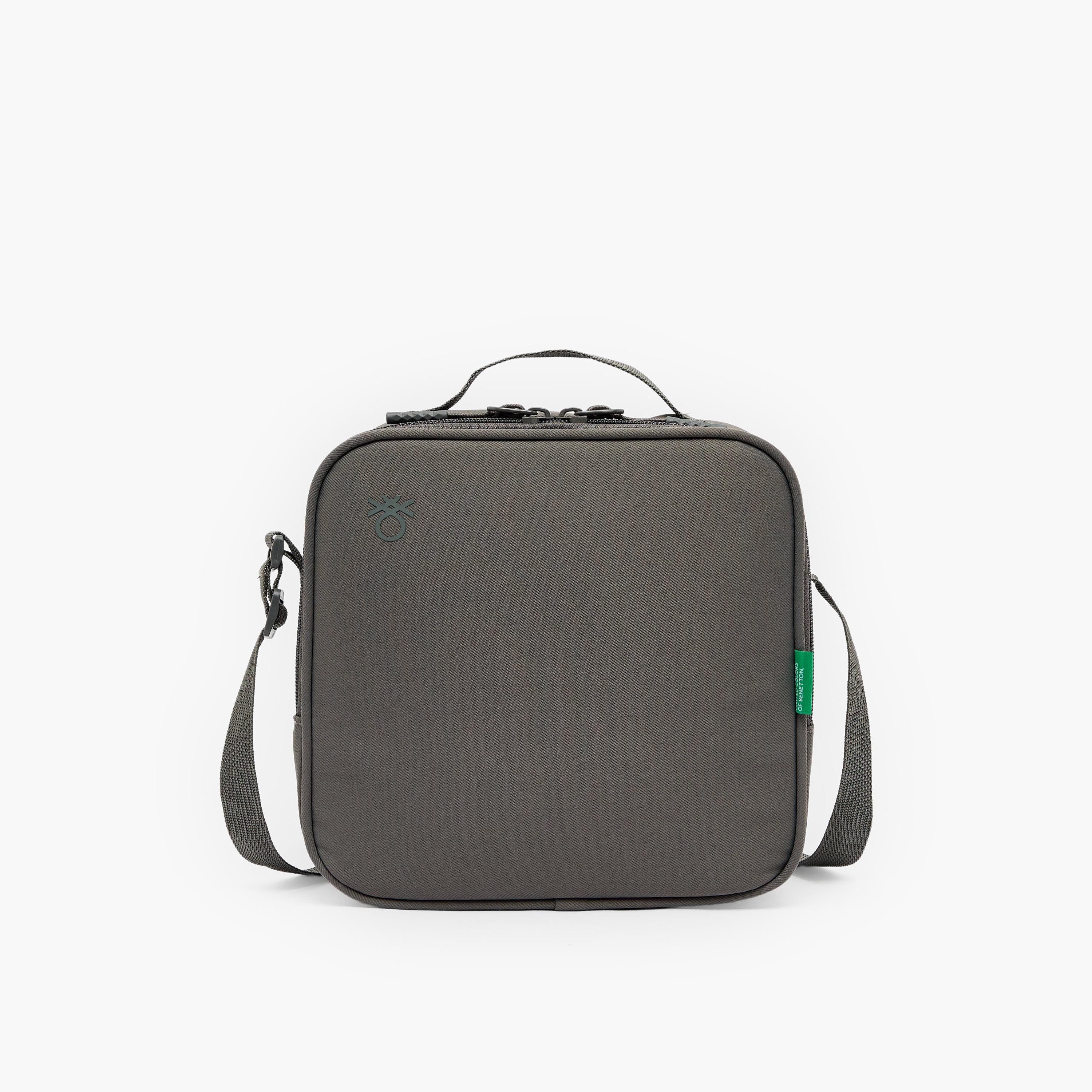 United Colors of Benetton Solid Lunch Bag for Boys 8-13 Years with Insulation-school-lunchessentials-lunchbags-image-1