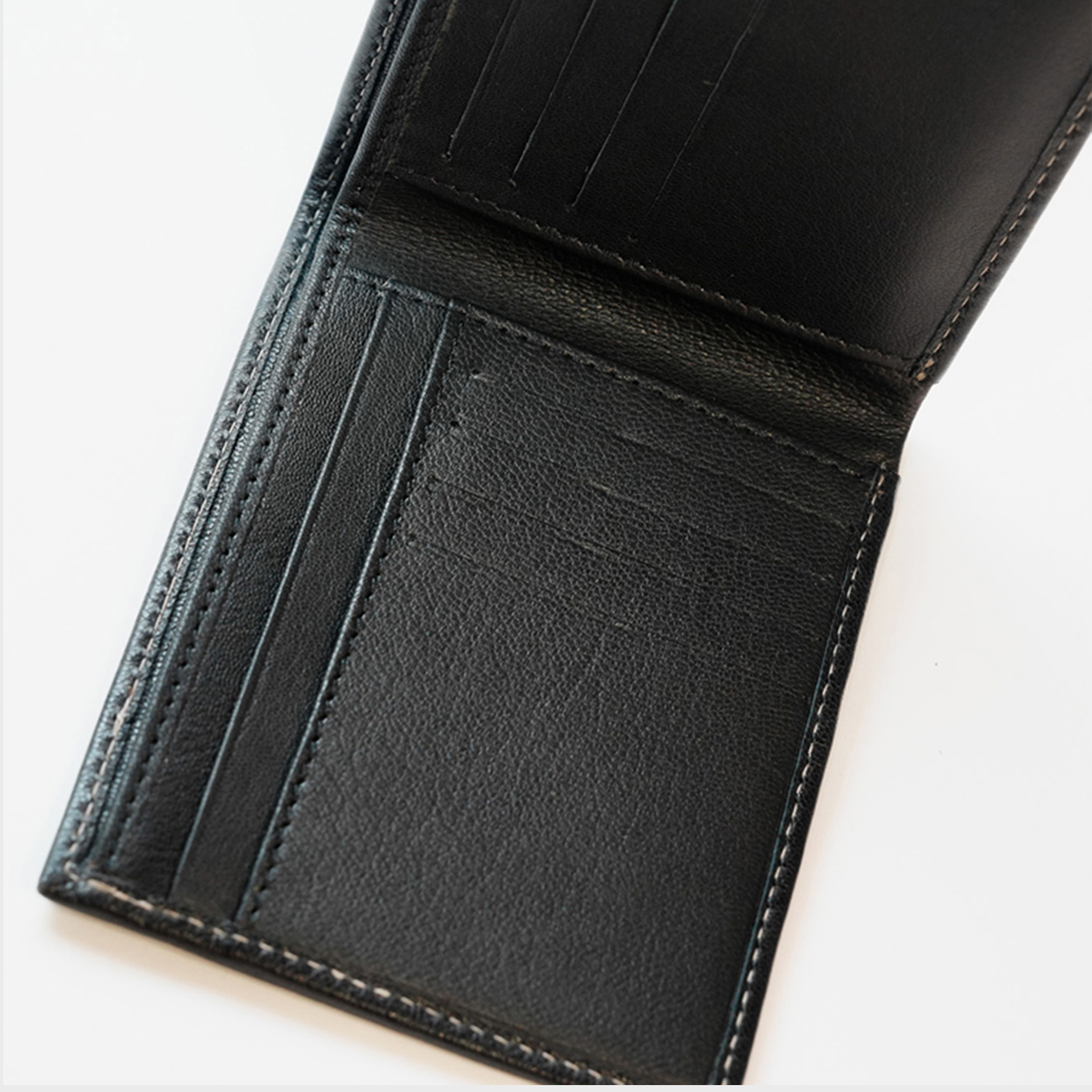 Clarks Design Detail Bi-Fold Wallet-men-beltsandwallets-wallets-image-4