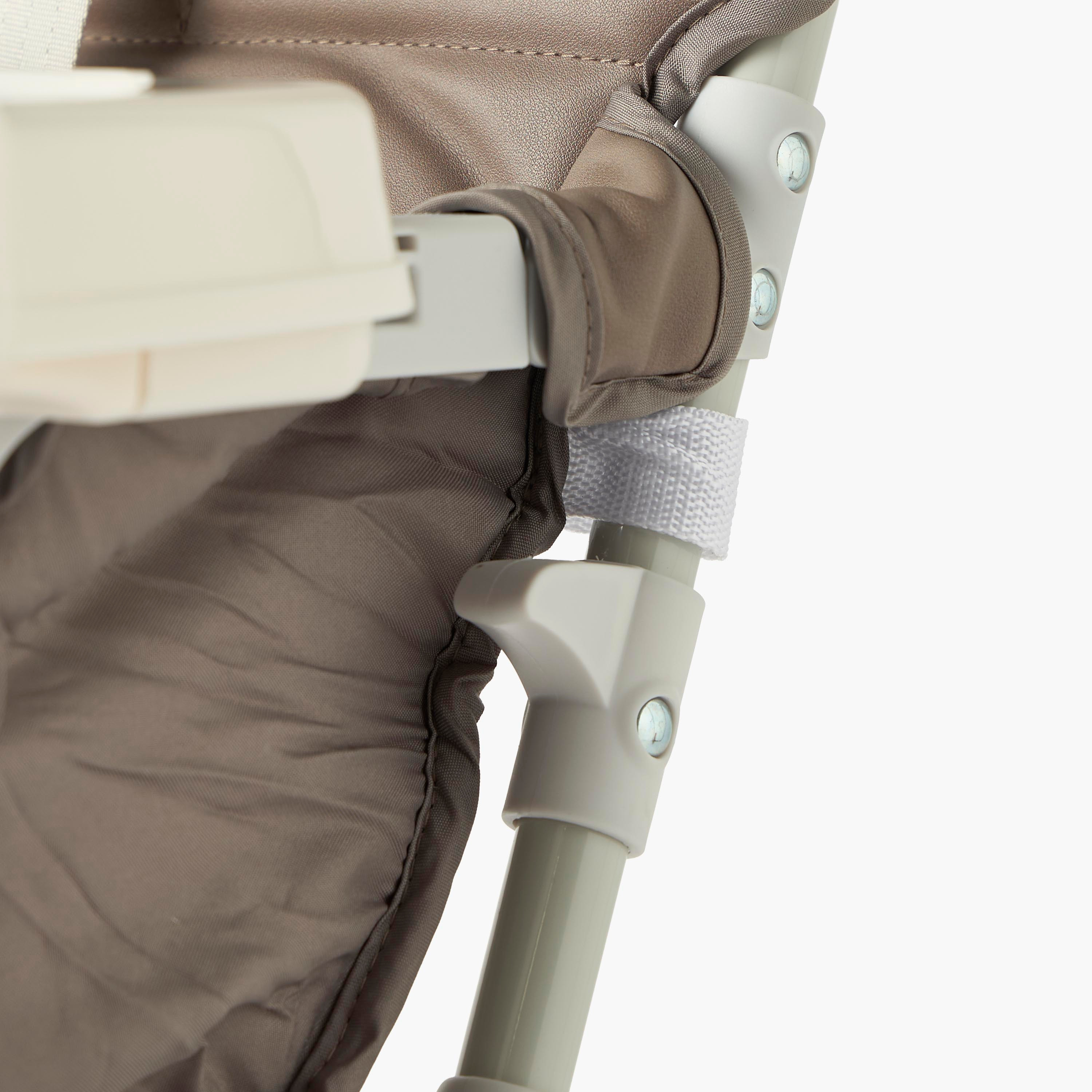 كرسي طعام مرتفع مع صينية من جونيورز-baby-feeding-highchairsandboosters-image-14