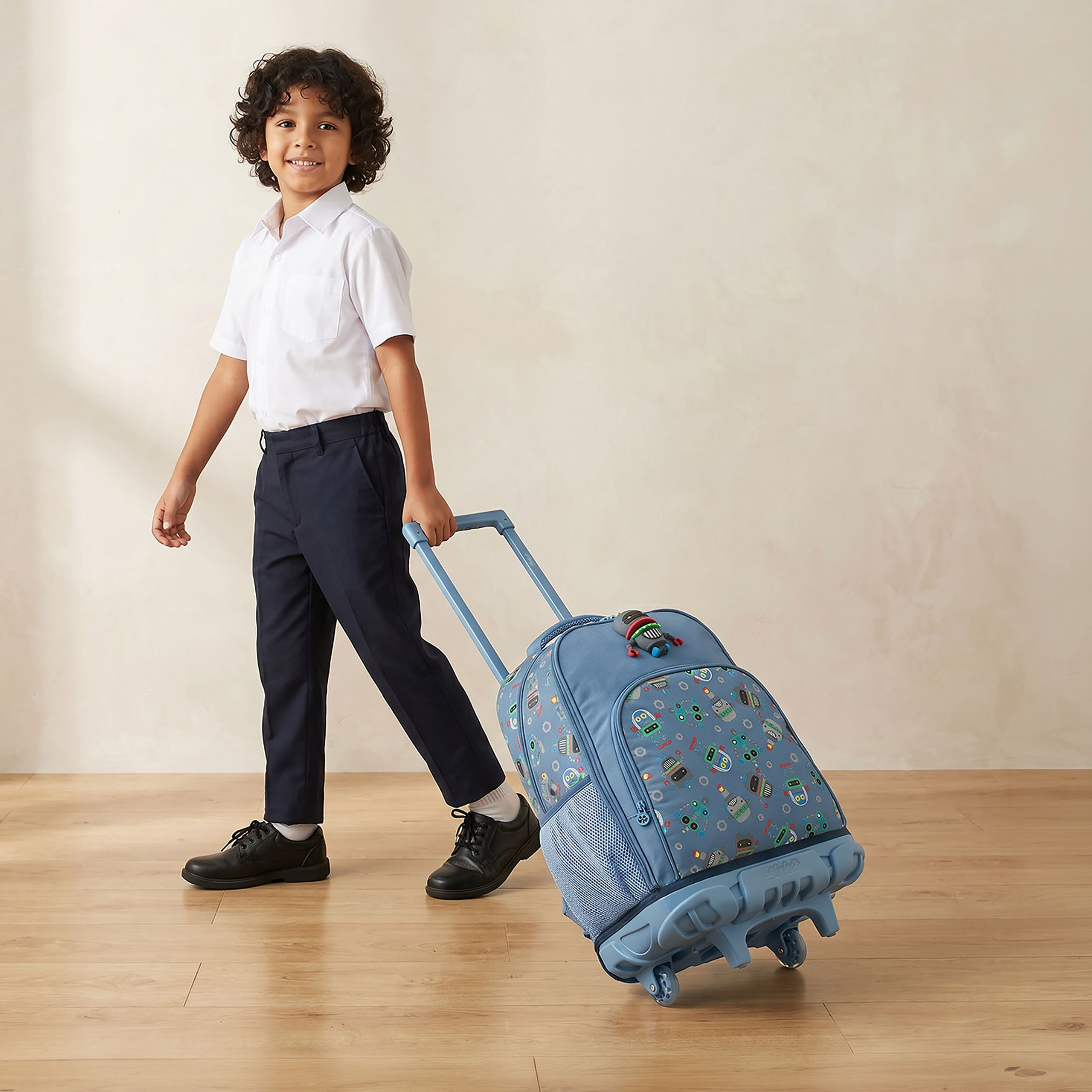 Skylar Robot Print Trolley Bag for Boys 8-13 Years Retractable Handle - 17 inches-school-bagsandbackpacks-trolleybags-image-3