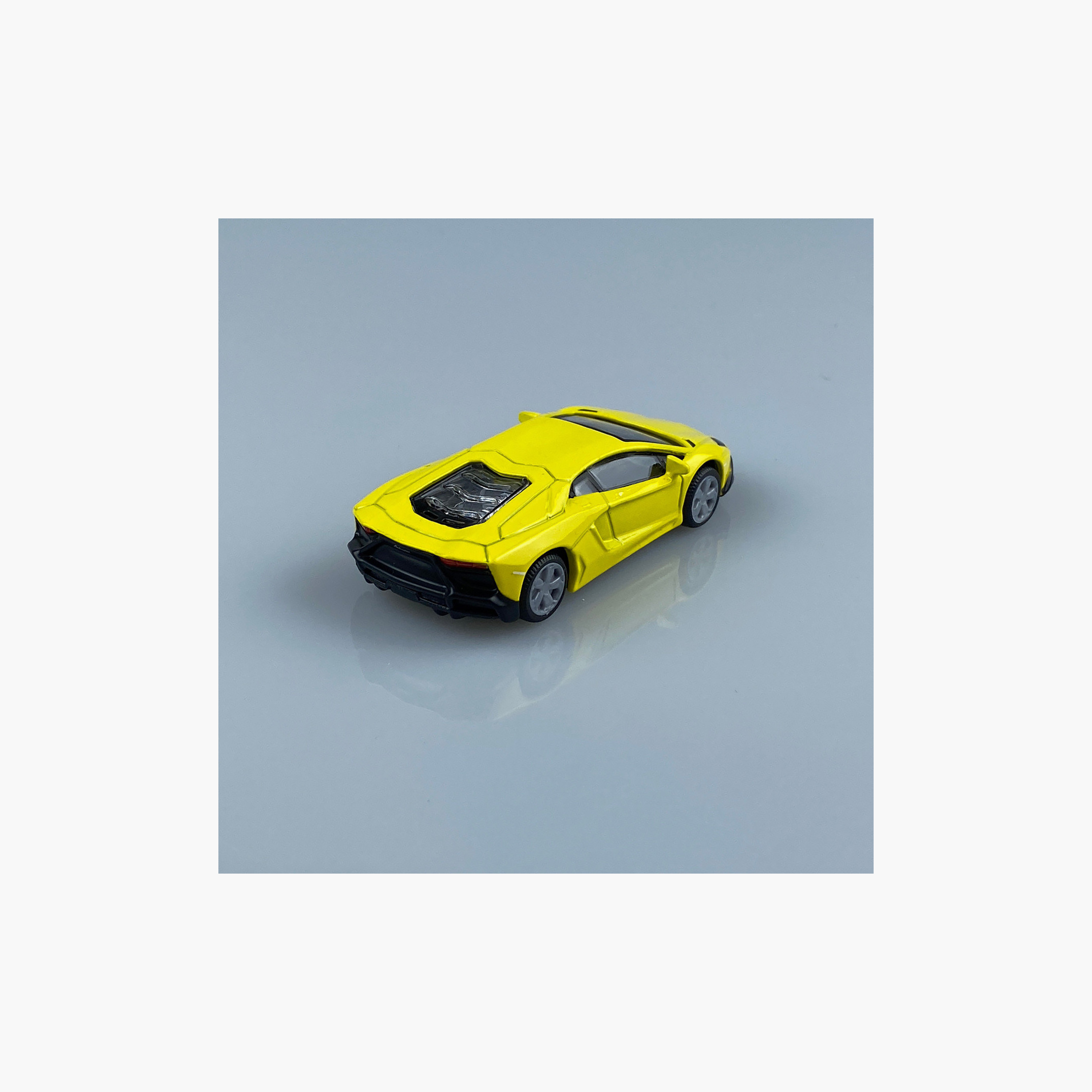 سيارة لعبة مجسمة داي كاست بمقاس 1:64 بتصاميم متنوعة من ببراغو-toys-carsandvehicles-image-3
