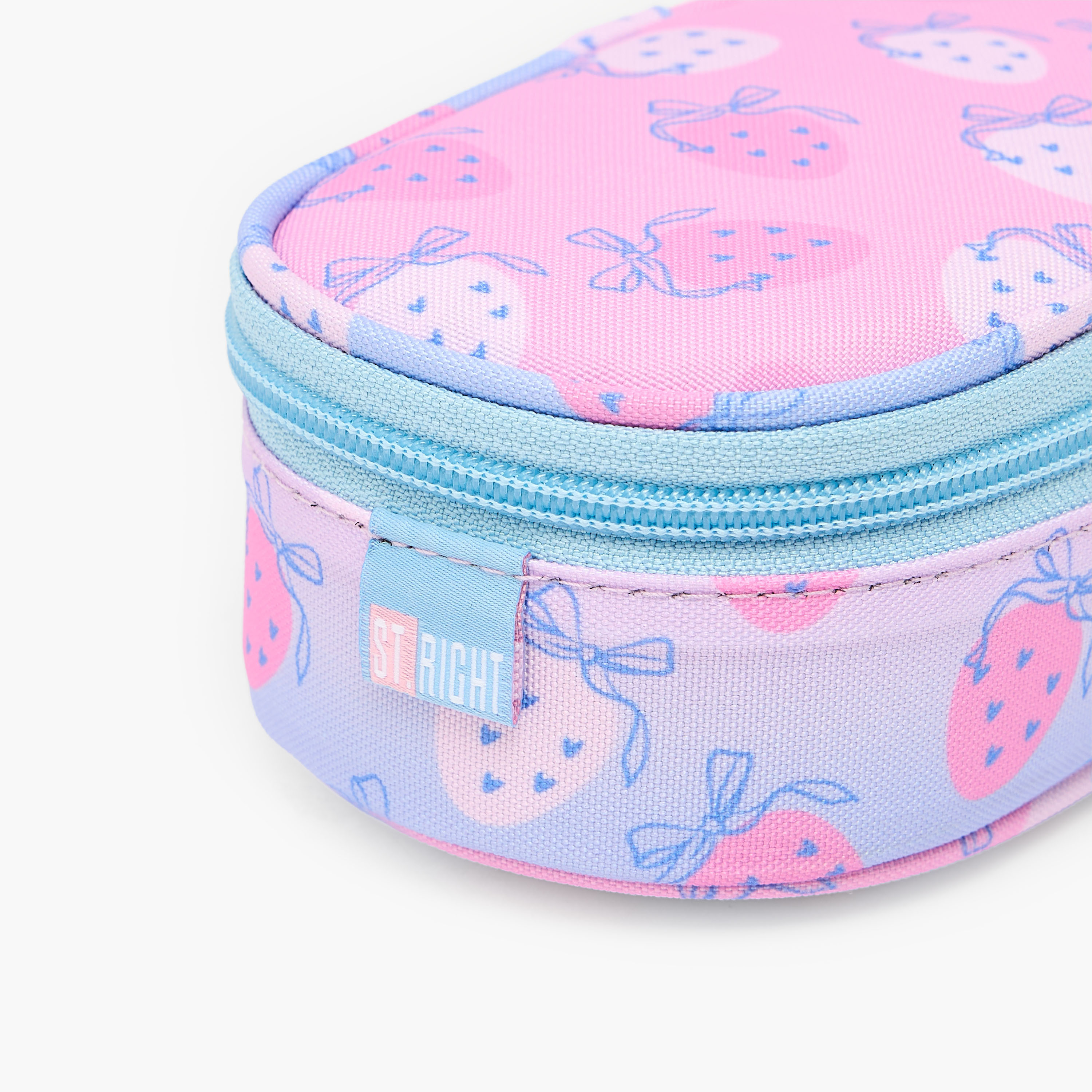 مقلمة بطبعات فراولة وسحاب إغلاق من سانت رايت-school-stationery-pencilcases-image-6