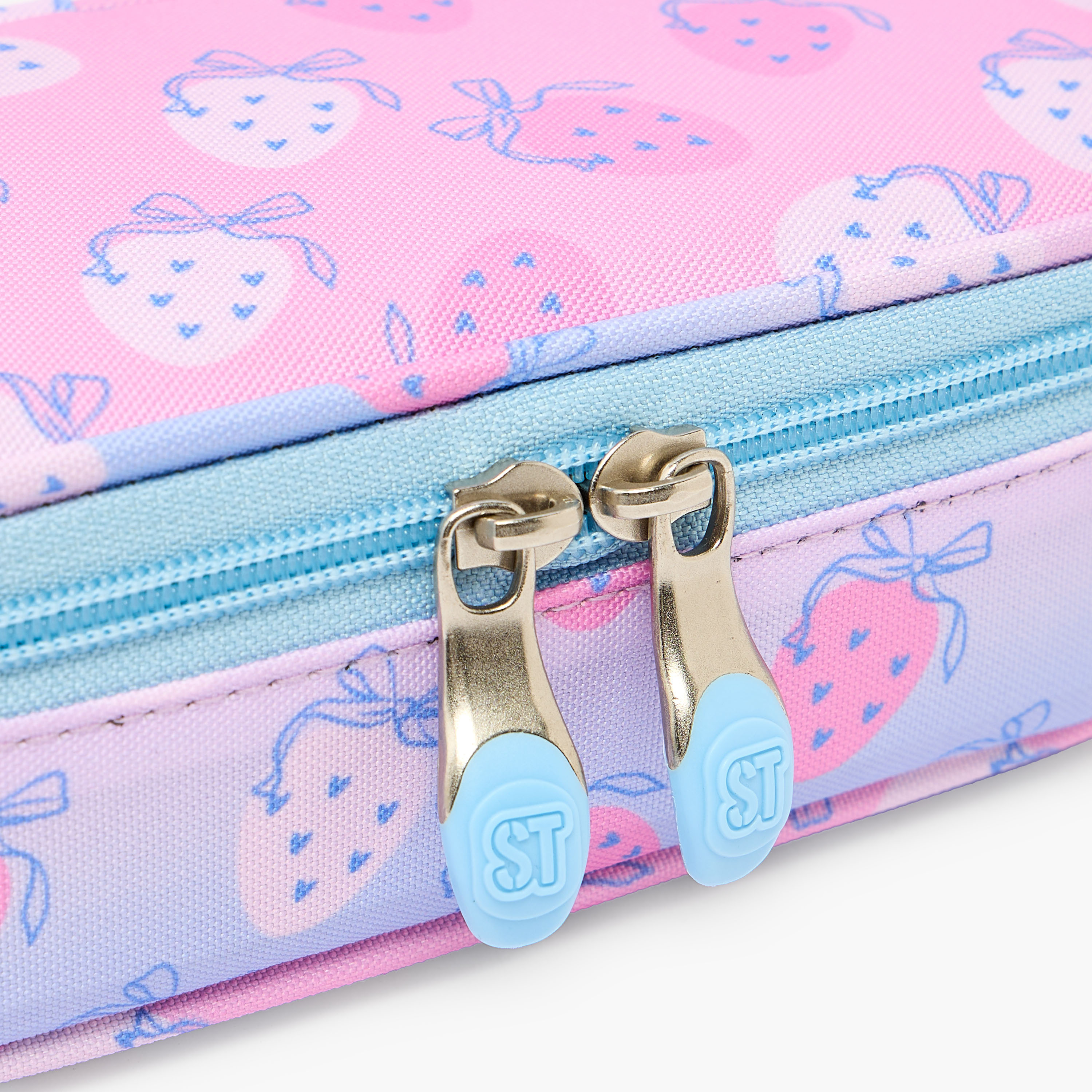 مقلمة بطبعات فراولة وسحاب إغلاق من سانت رايت-school-stationery-pencilcases-image-7
